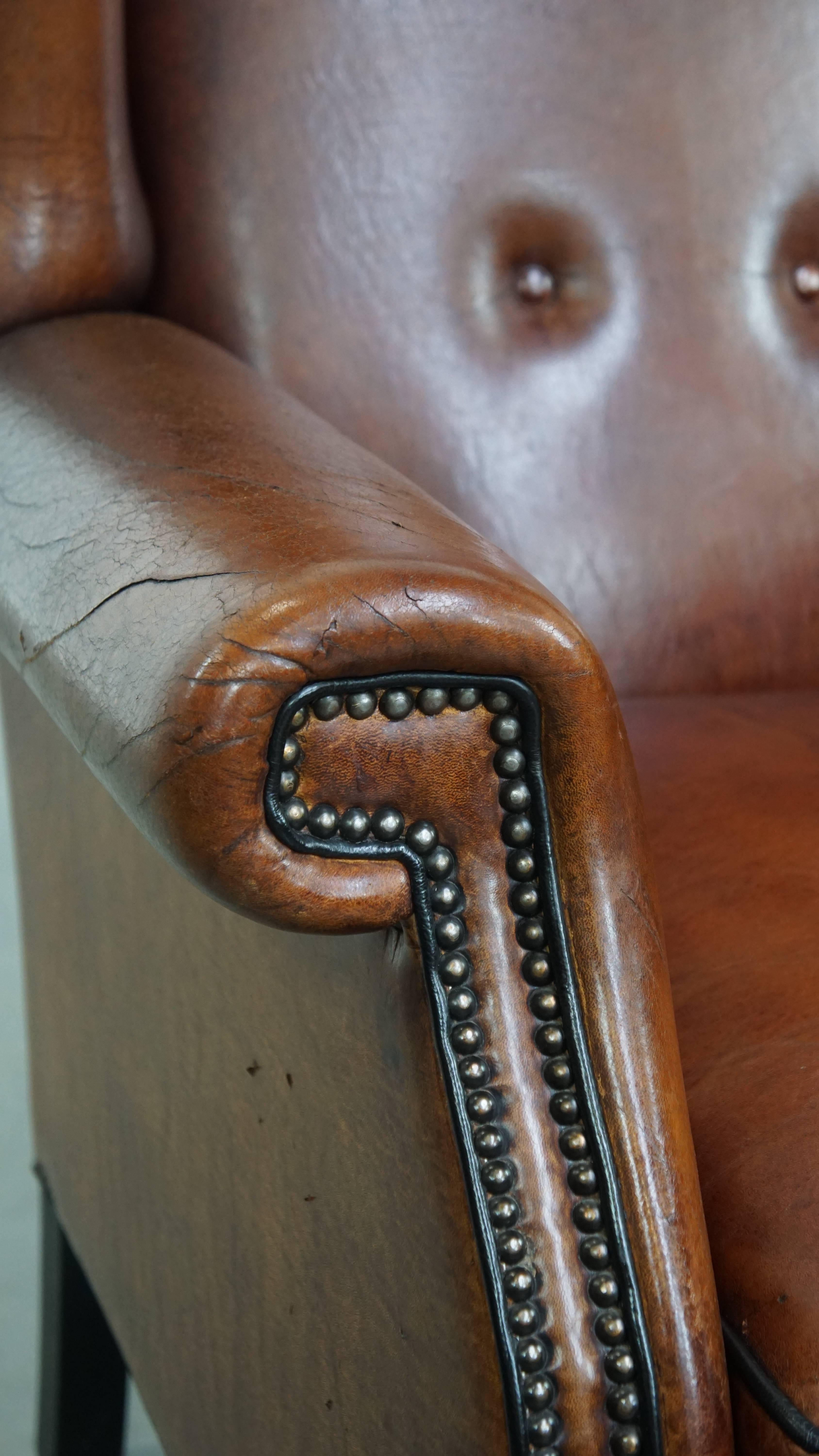 Grande sedia Wingback in pelle di pecora d'epoca in vendita 3