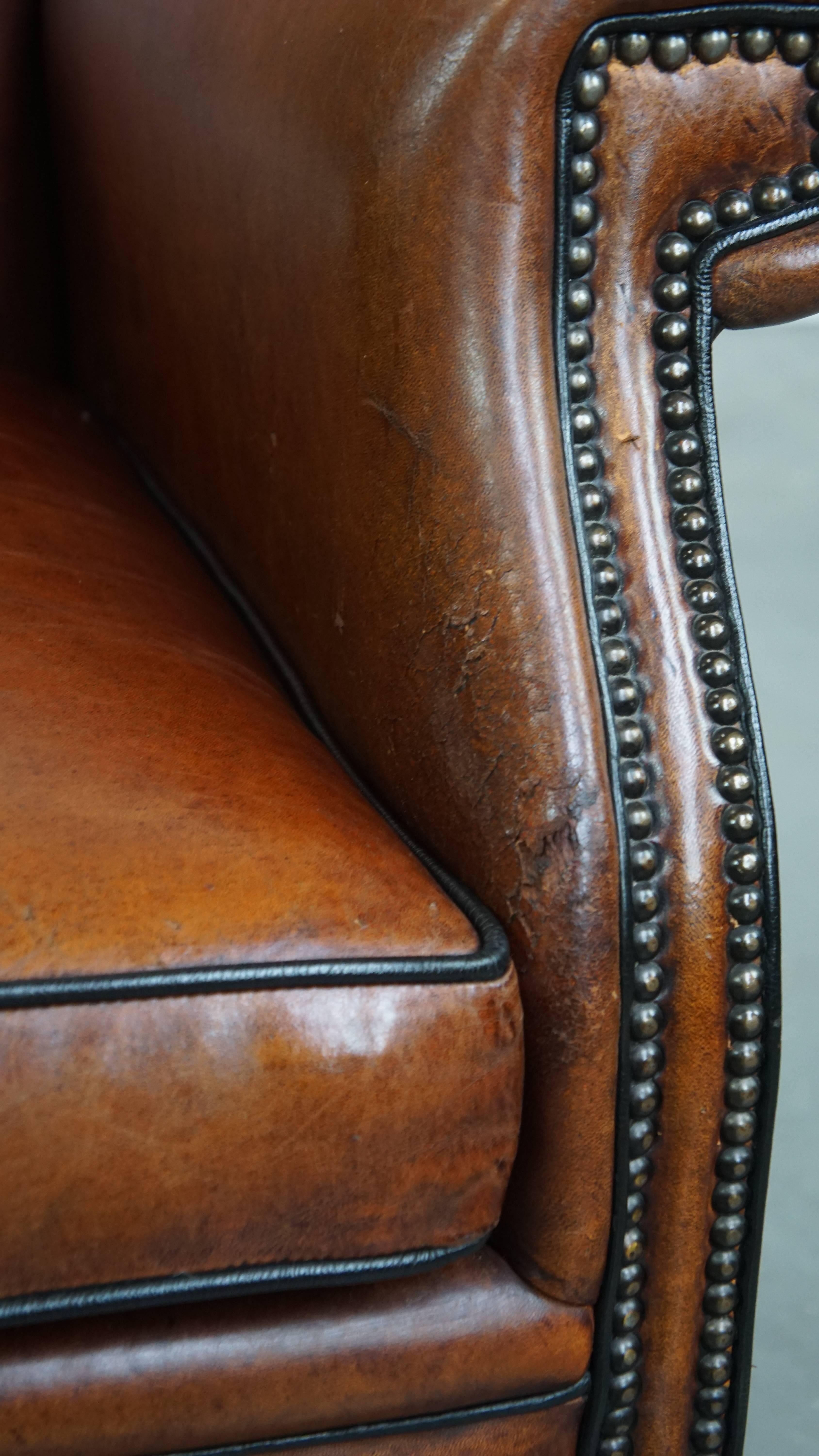 Grande sedia Wingback in pelle di pecora d'epoca in vendita 4