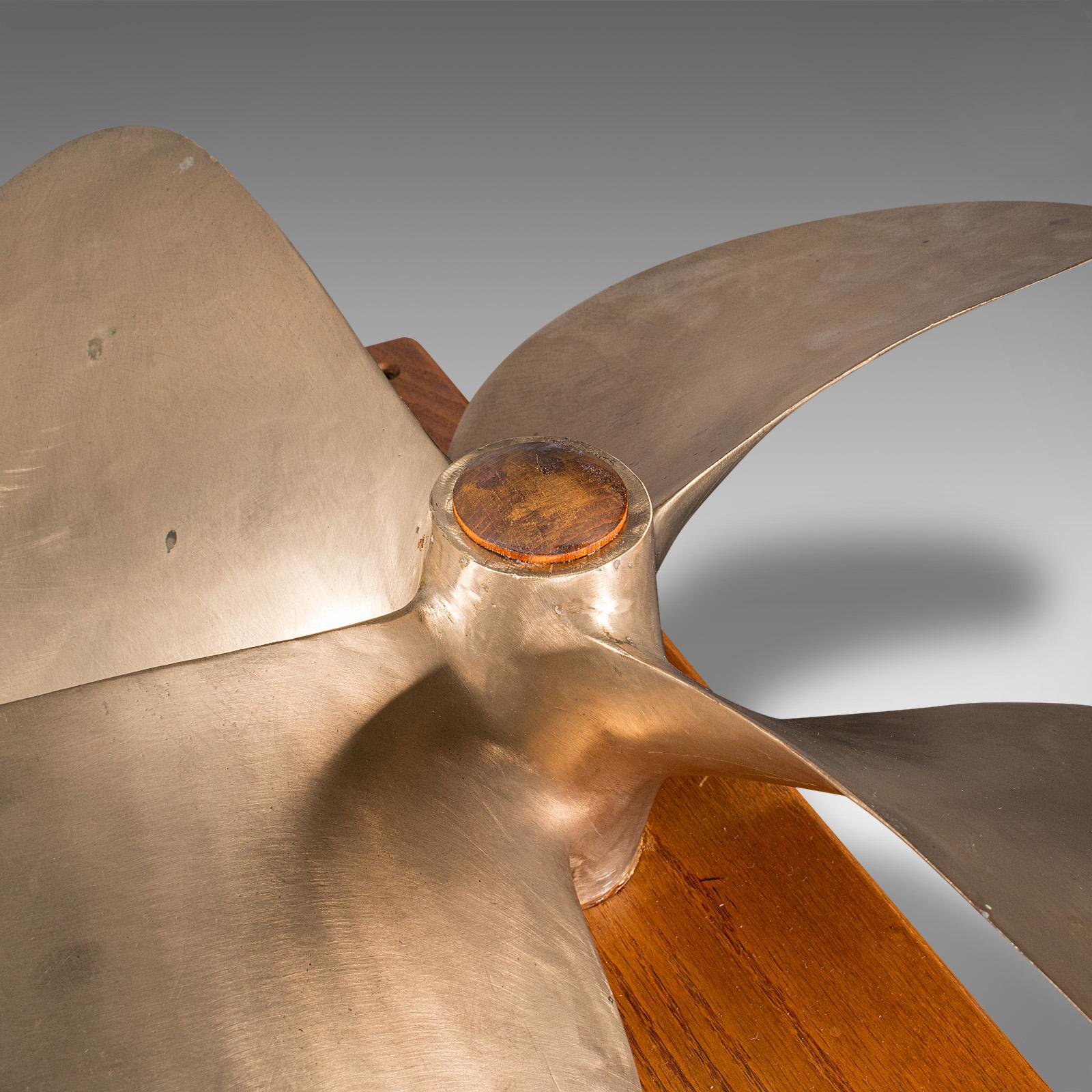 Große Vintage-Flugzeug- Propeller-Ausstellung, englische Bronze, Eiche, maritime, Mitte des Jahrhunderts (20. Jahrhundert) im Angebot