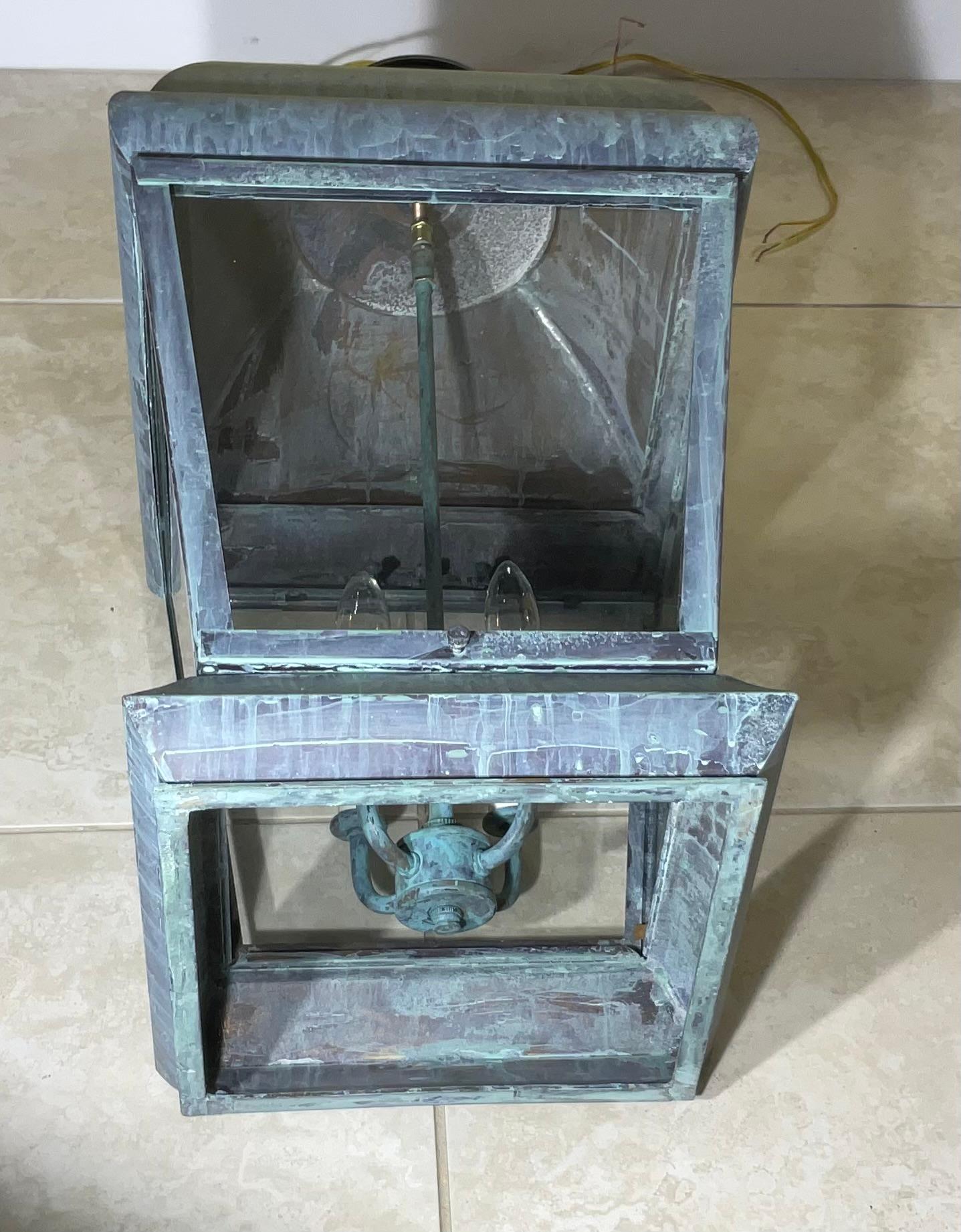 Lanterna a sospensione grande in ottone massiccio vintage in vendita 8