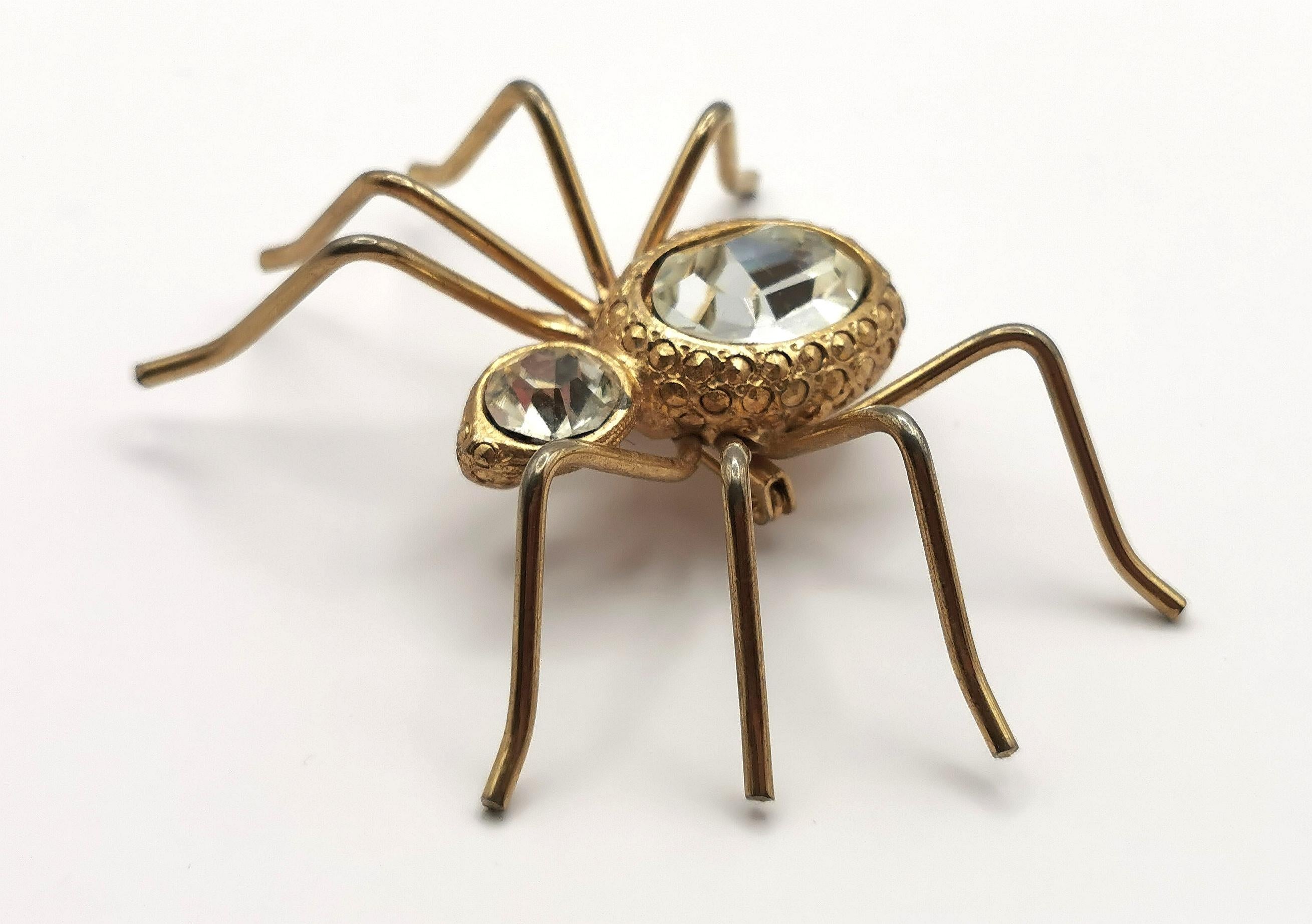 Women's or Men's Large vintage spider brooch, gold tone For Sale