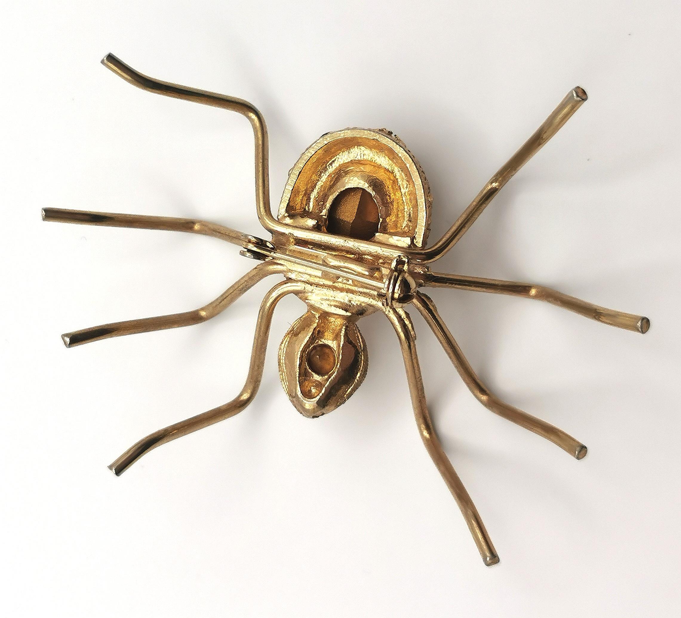 Large vintage spider brooch, gold tone For Sale 3