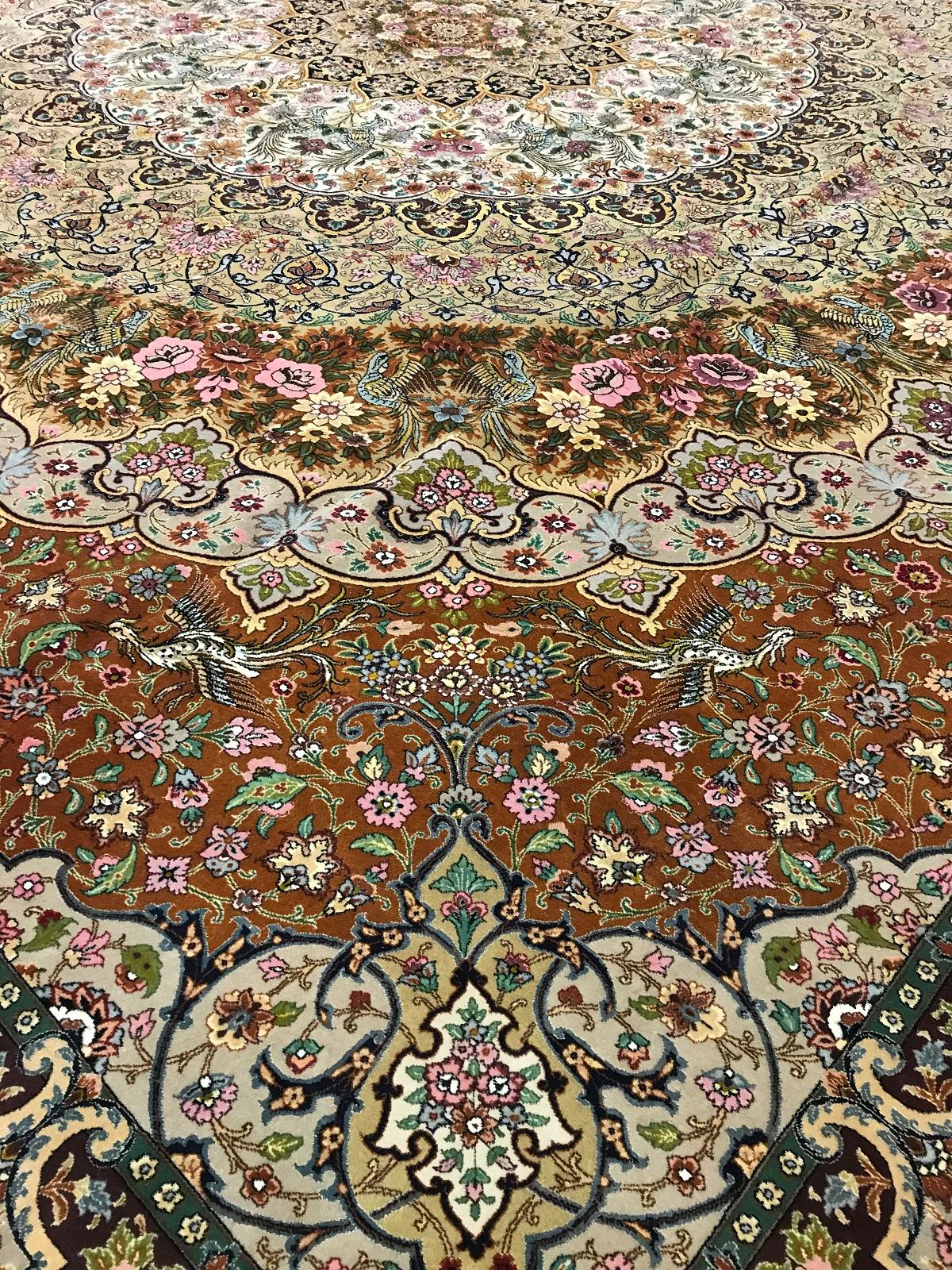 Lana Tappeto persiano Tabriz quadrato vintage di grandi dimensioni in vendita