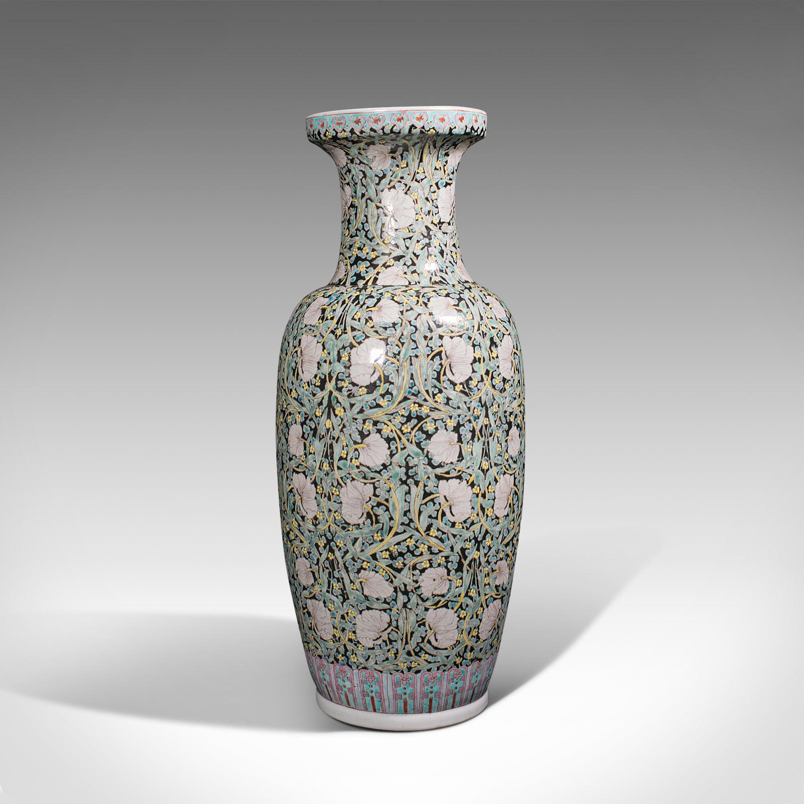 Large Vintage Stem Vase, Oriental, Ceramic, Flower Urn, Late Art Deco, C.1950 In Good Condition For Sale In Hele, Devon, GB