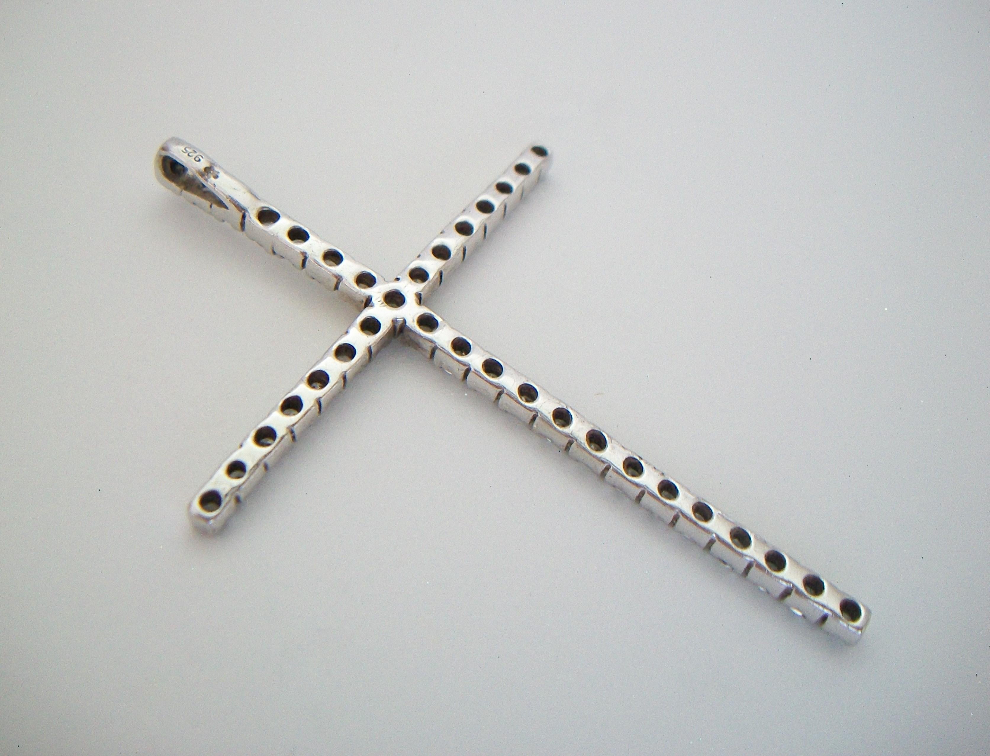 Large Vintage Sterling Silver & Crystal Cross Pendant - U.S.A. - Circa 1990's For Sale 1