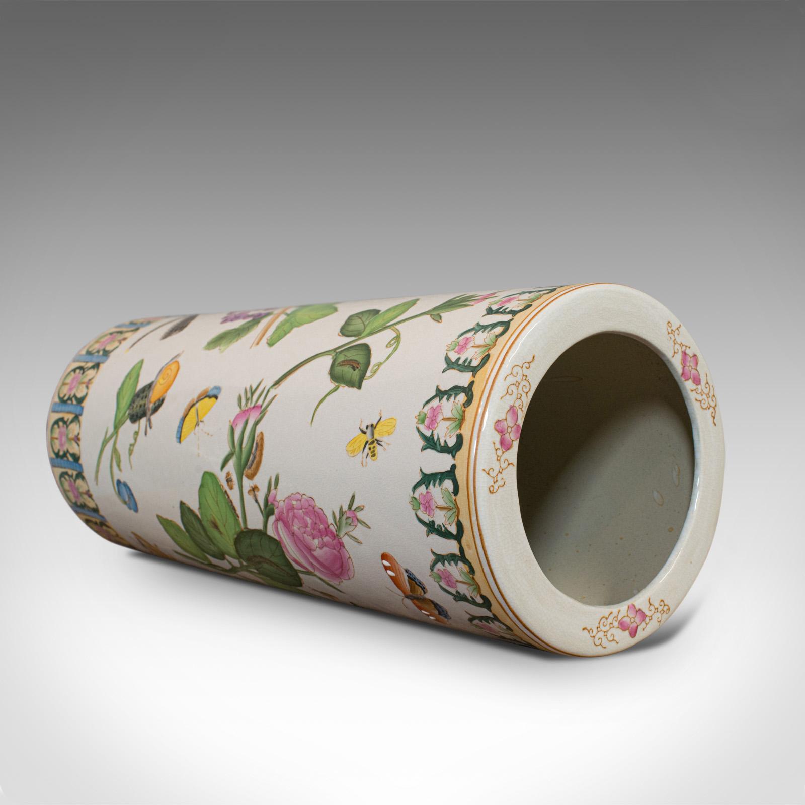 Grand vase décoratif oriental vintage en céramique avec support en forme de bâton, Art Déco en vente 6