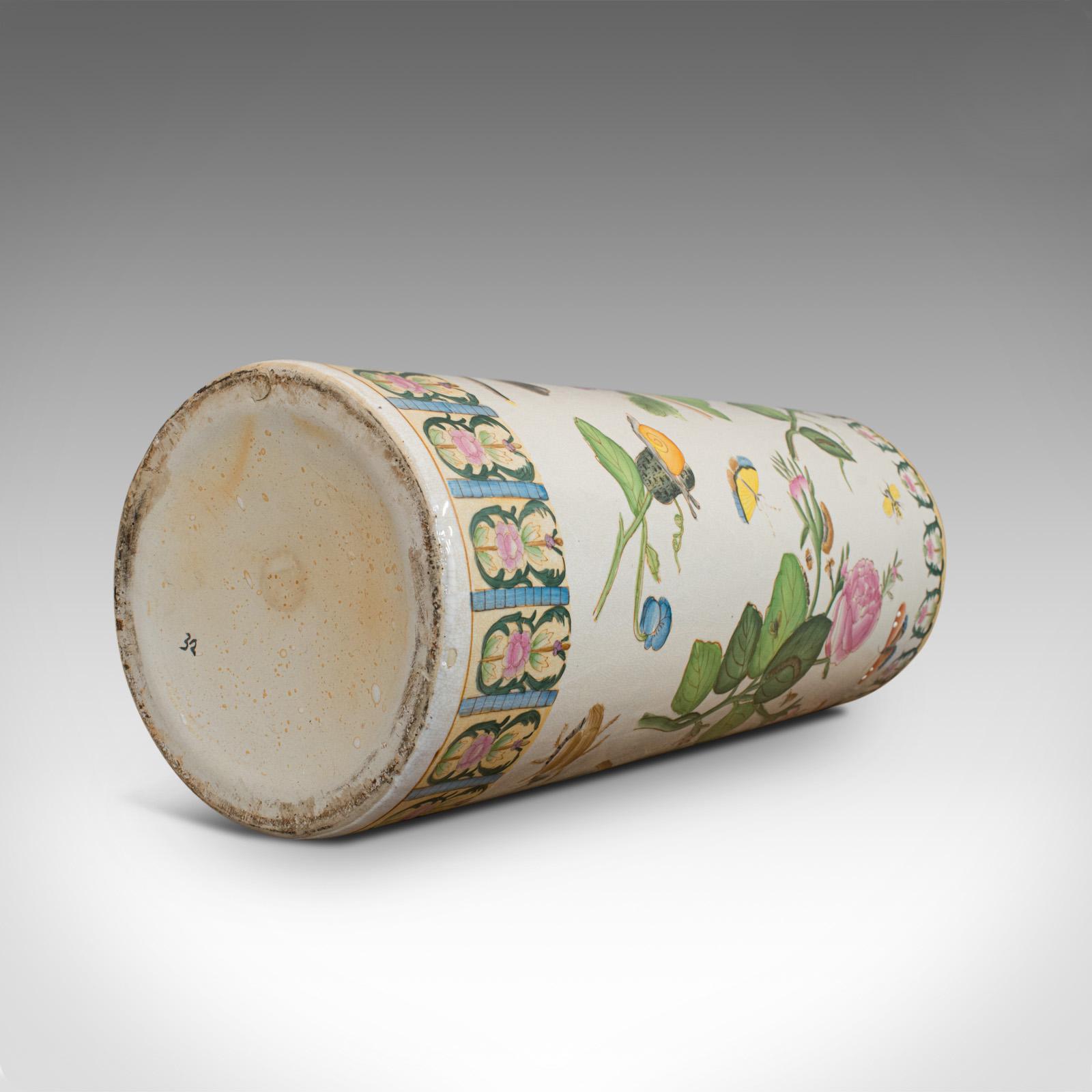 Grand vase décoratif oriental vintage en céramique avec support en forme de bâton, Art Déco en vente 7