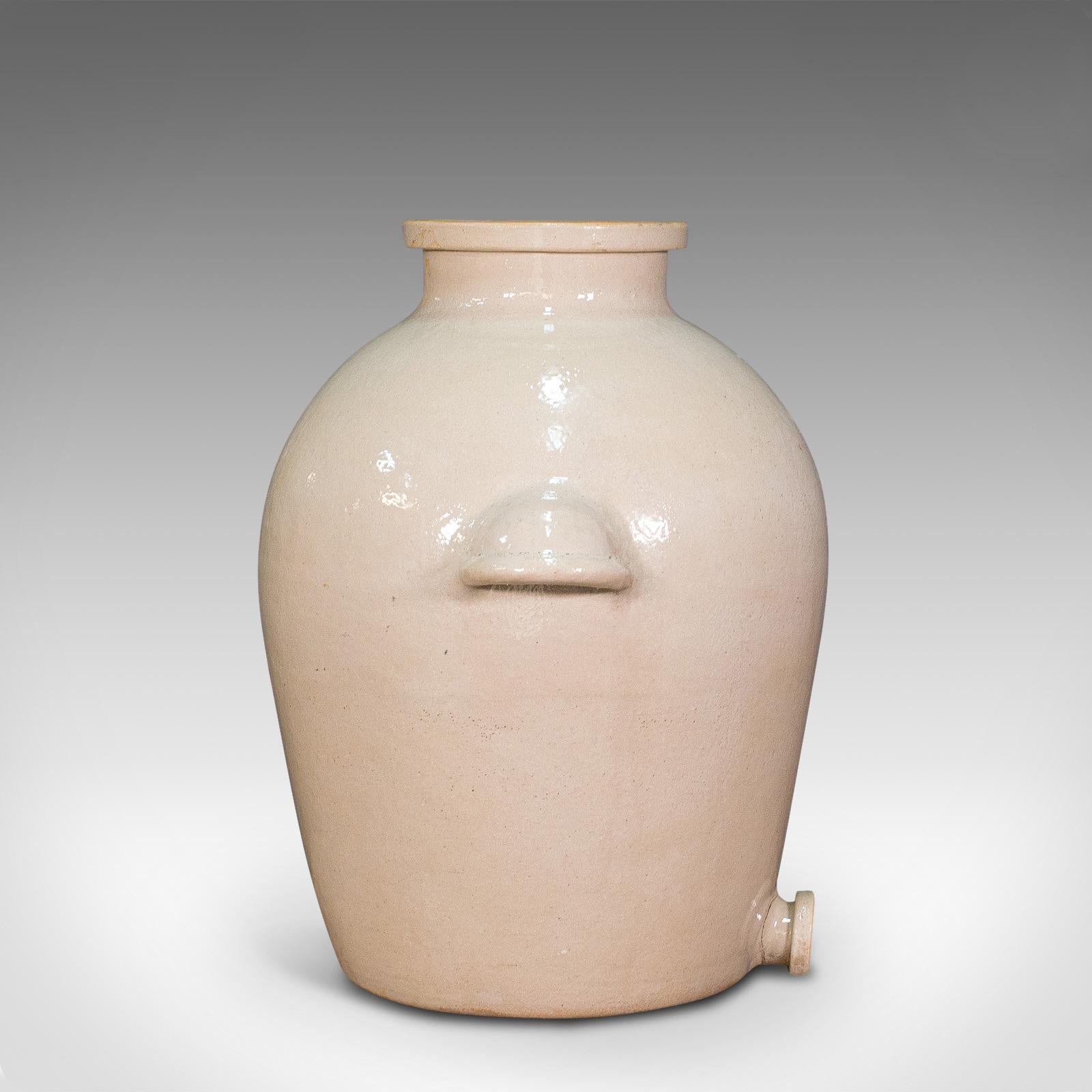 Large Vintage Storage Pot, English, Ceramic, Decorative, Hall, Umbrella Stand In Good Condition For Sale In Hele, Devon, GB