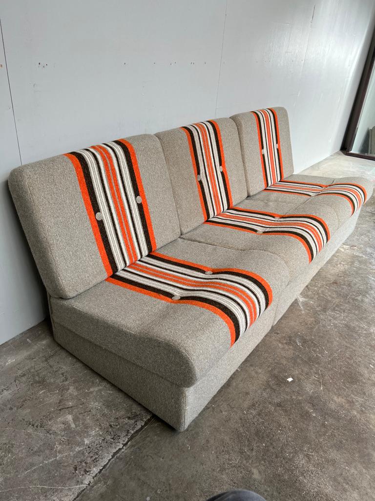 Danois Grand canapé danois modulaire rayé Pop Art modulaire en vente