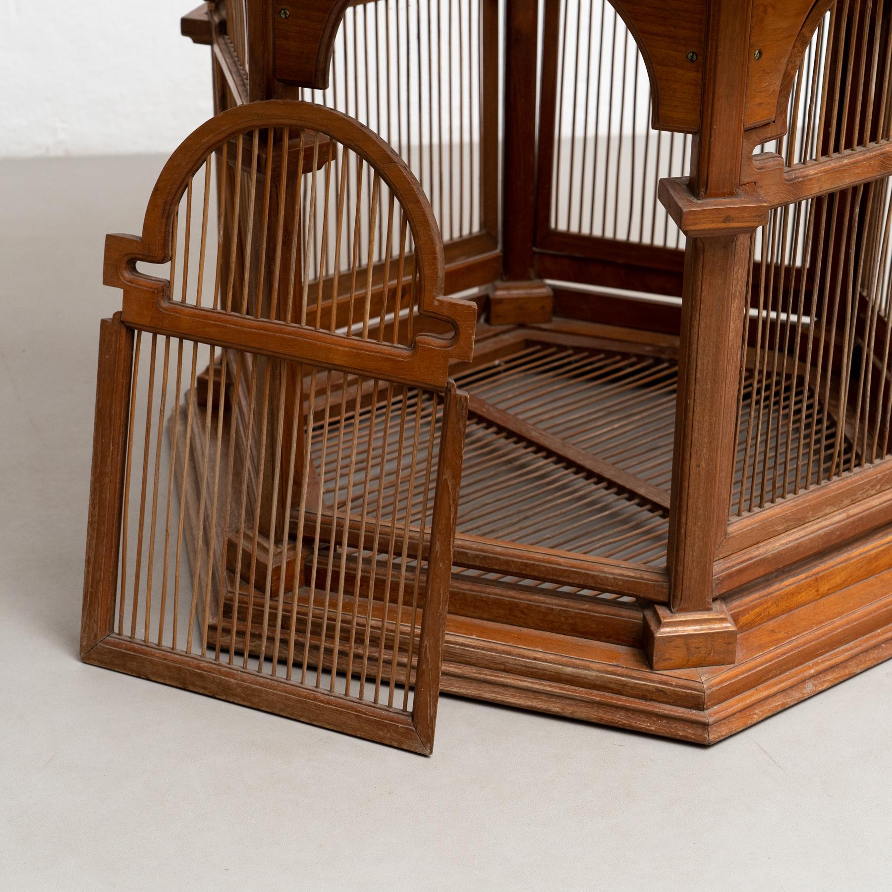 Large Vintage-Style Wooden Cage: Replica of Gaudi's 