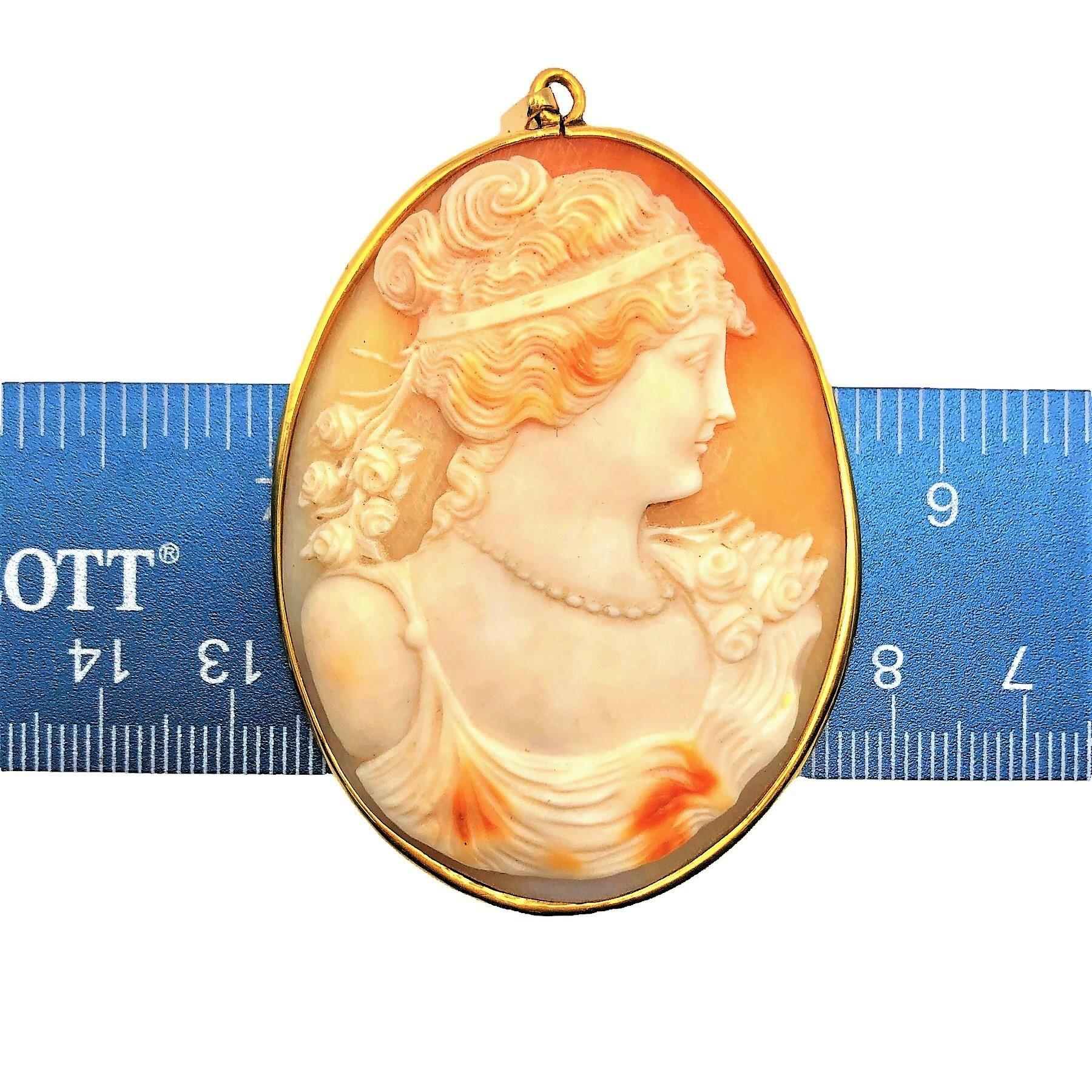 18k cameo pendant