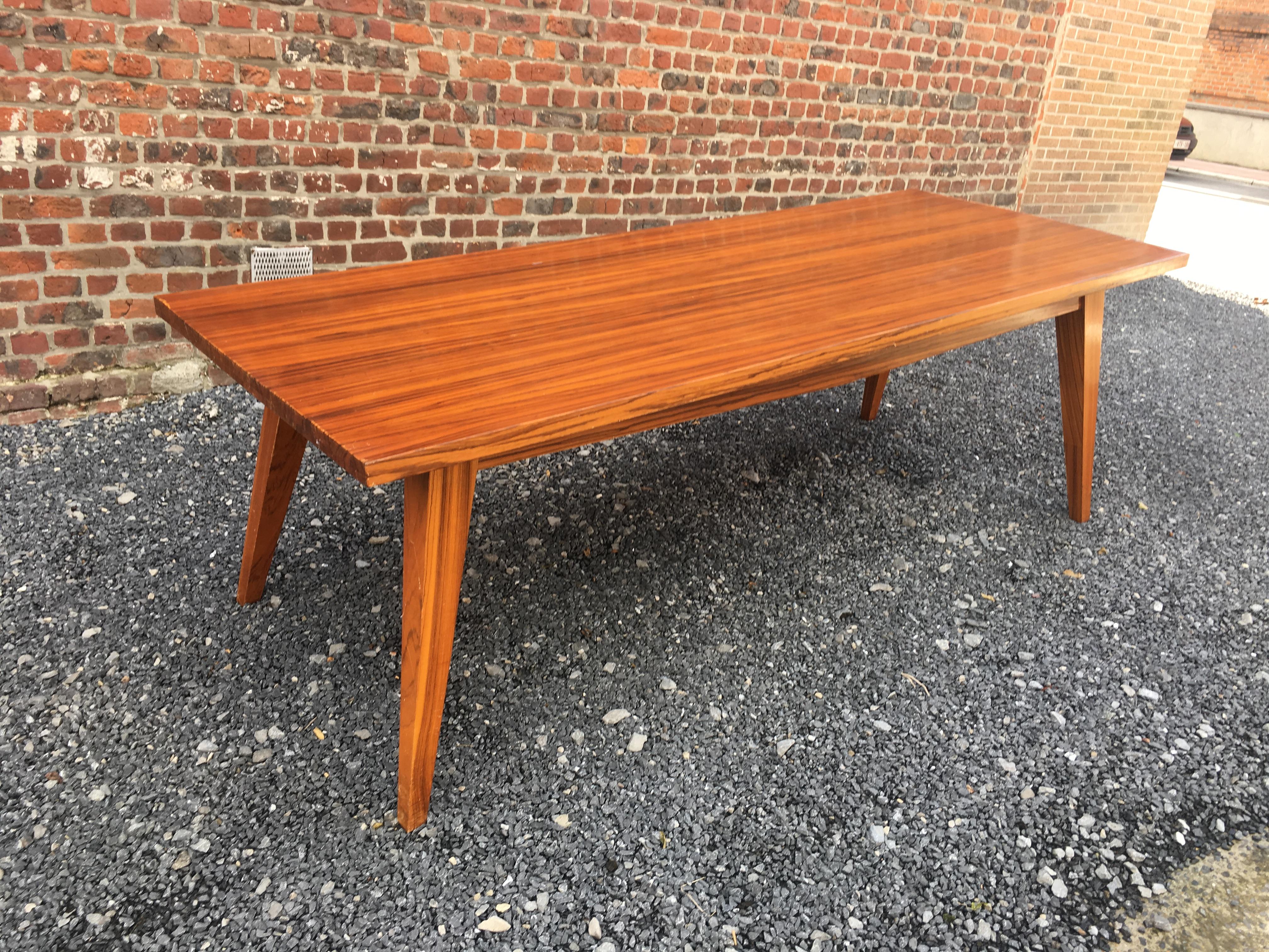 Large vintage table in solid zebra wood circa 1960 For Sale 4