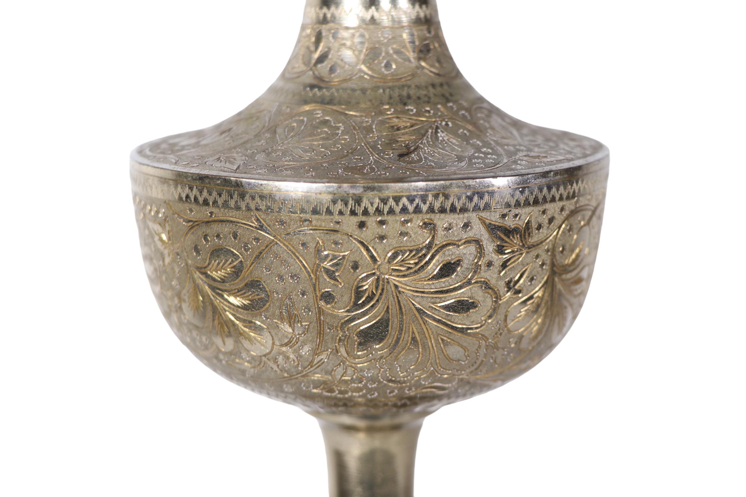 Grande lampada da tavolo d'epoca con finitura in argento c. 1970 in vendita 4