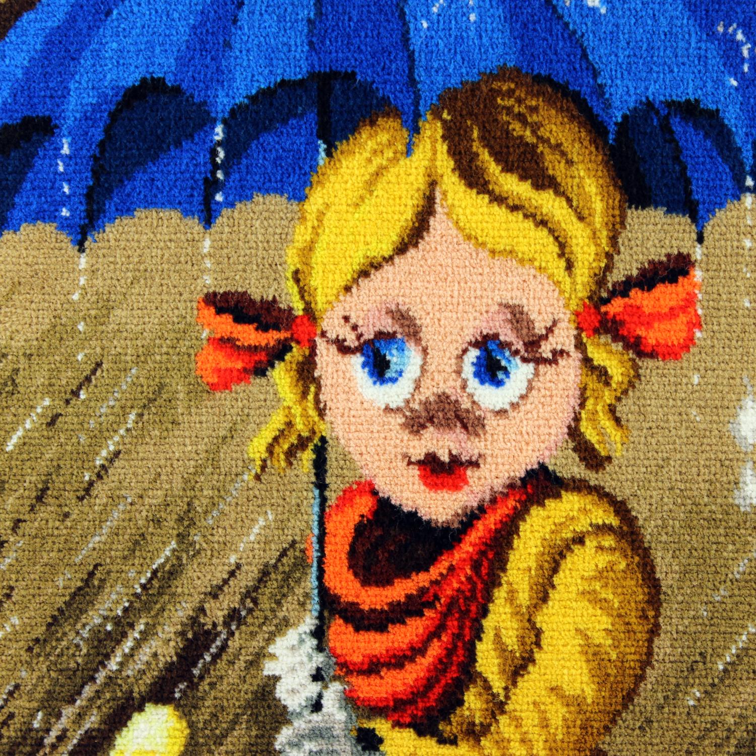 Großer Vintage-Wandteppich mit Cartoon-Mädchen im Rahmen, Tschechoslowakei 1970er Jahre im Zustand „Gut“ im Angebot in Zohor, SK