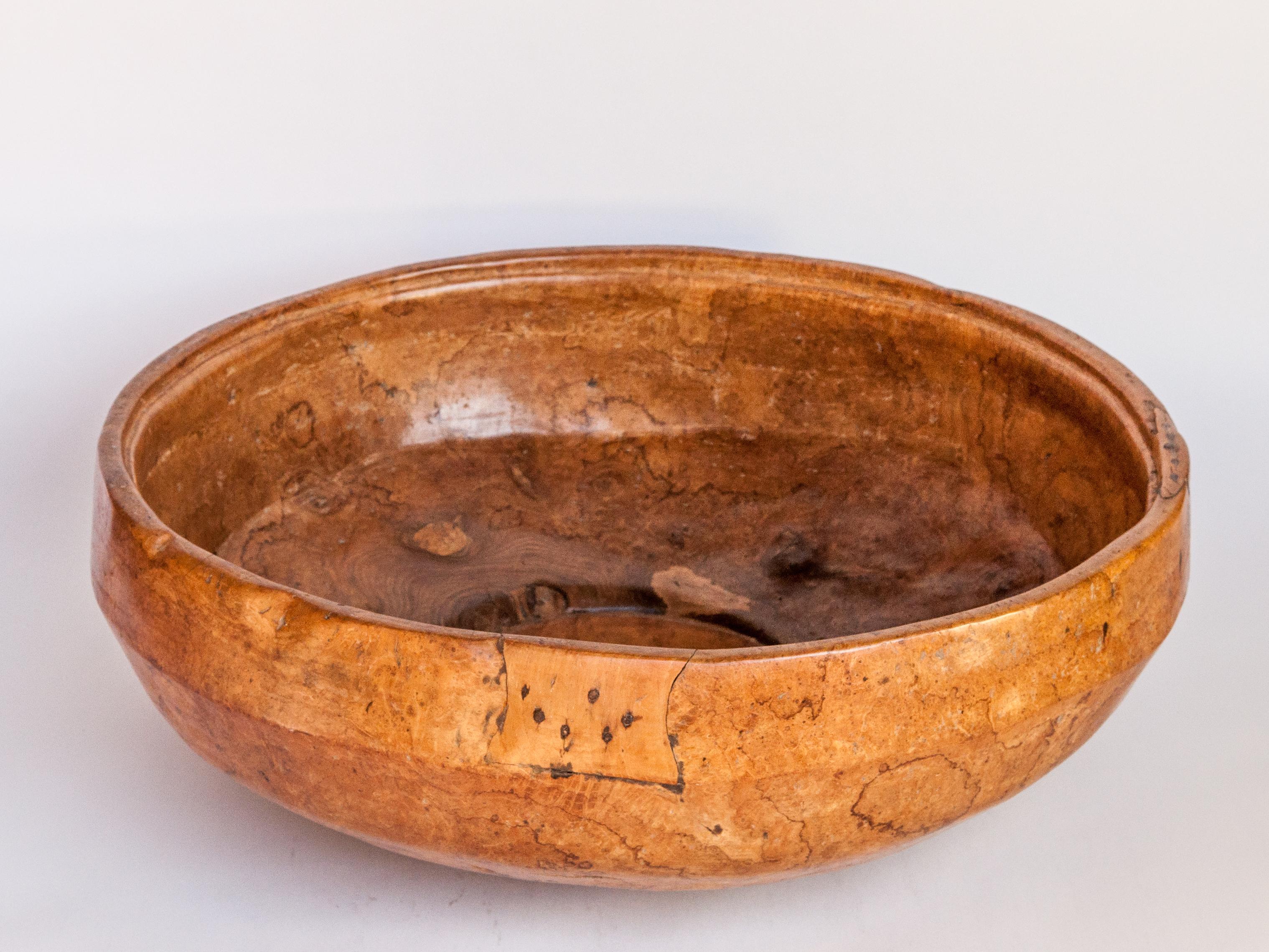 Large Vintage Teak Burl Wood Bowl, Java, Mid-20th Century 4