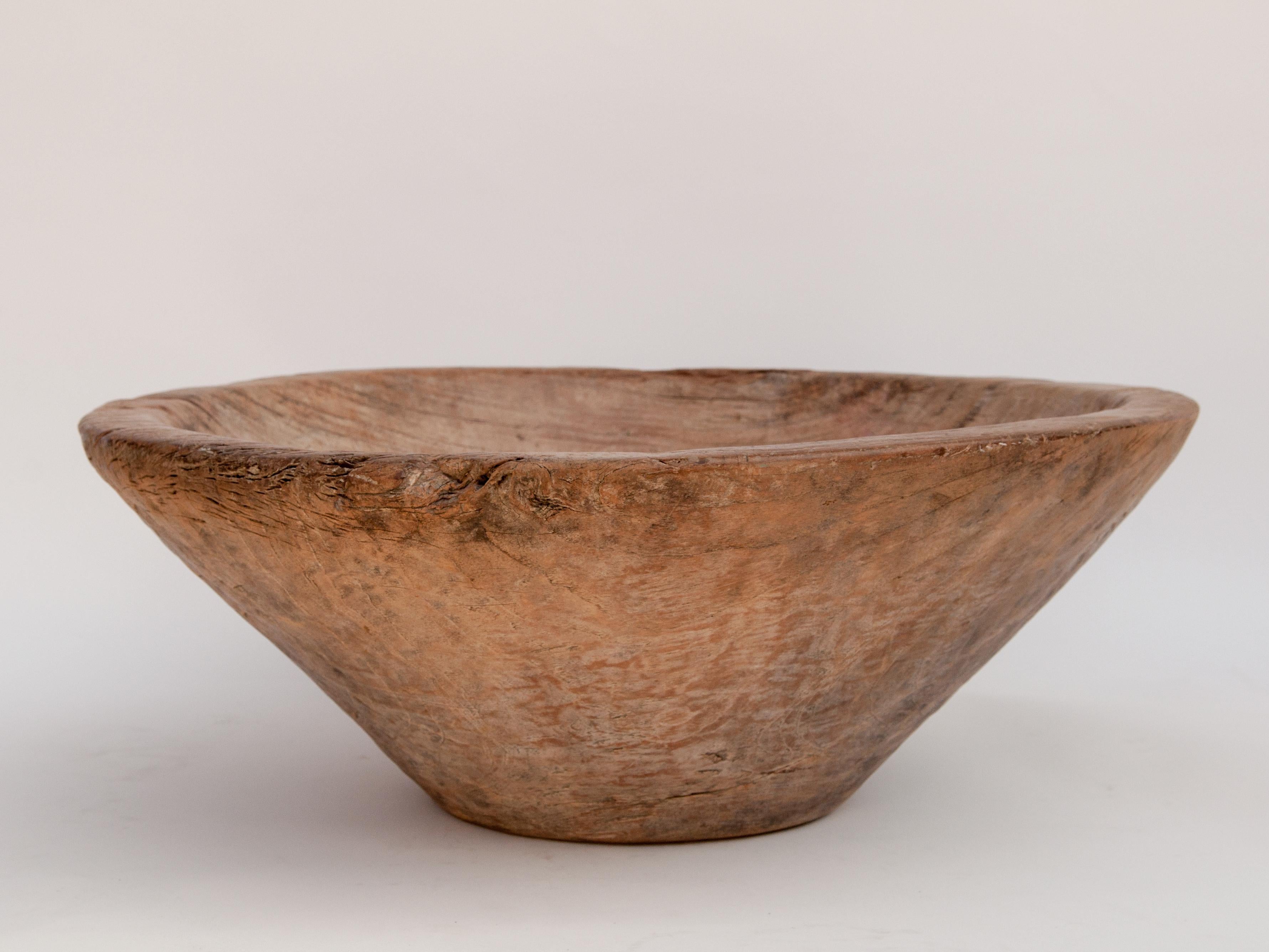 Organic Modern Large Vintage Teak Wood Bowl, from North Java, Mid-20th Century
