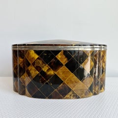 Large Vintage Tessellated Horn Lidded Box