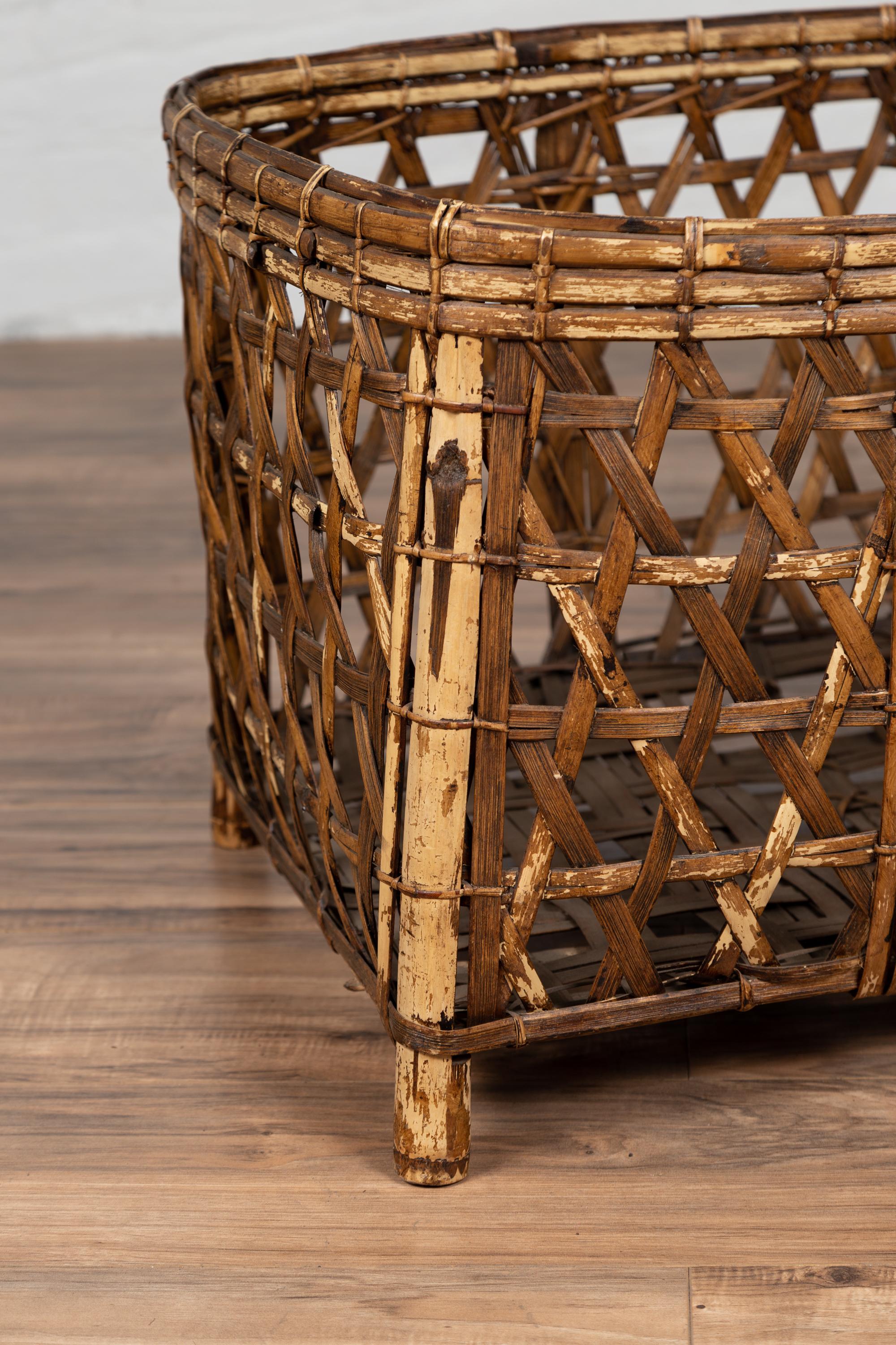 Large Midcentury Bamboo Fretwork Basket Raised on Short Feet, circa 1950 For Sale 3