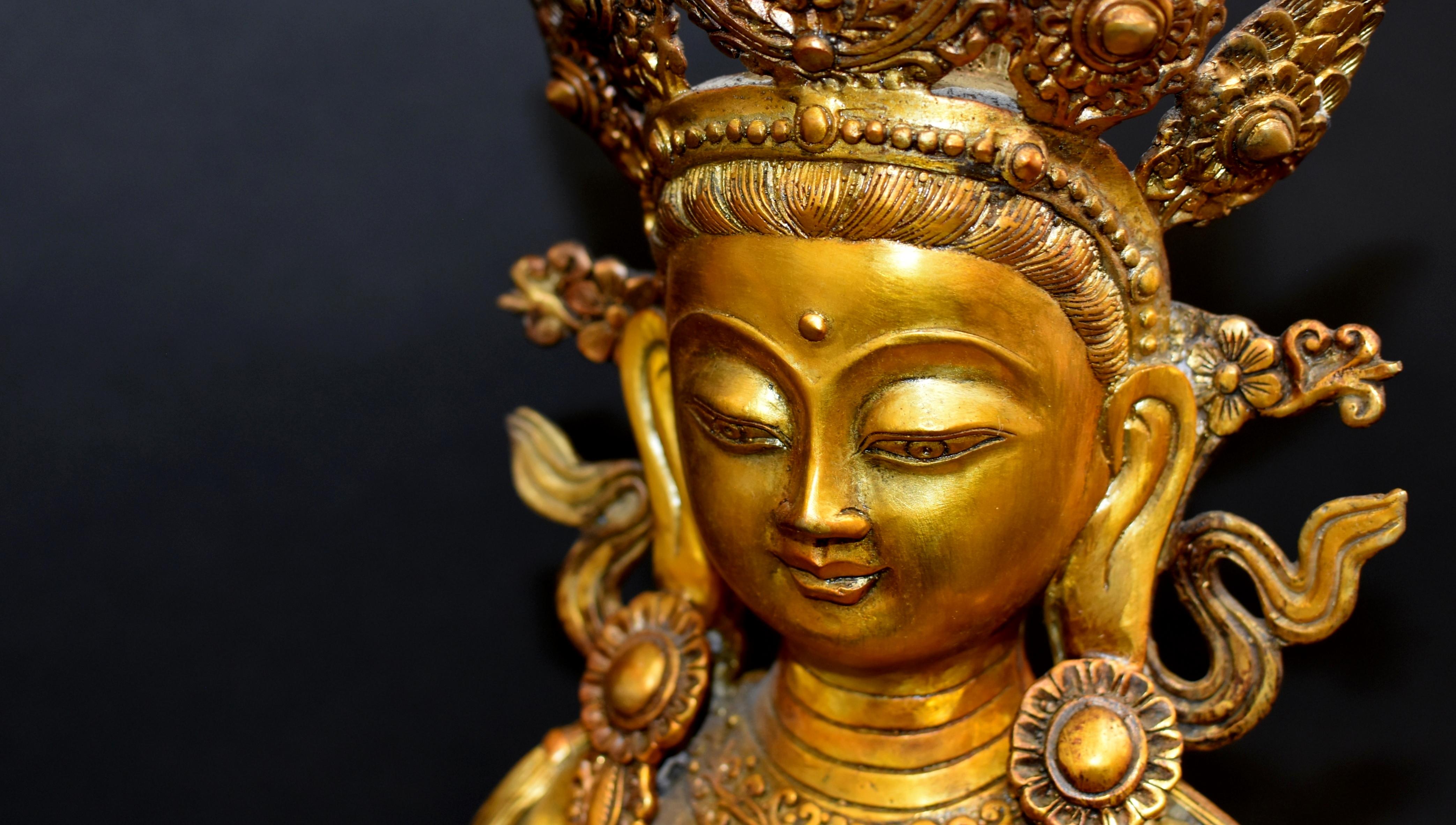 Large Vintage Tibetan Buddha Vajrasattva Gilt Bronze For Sale 5