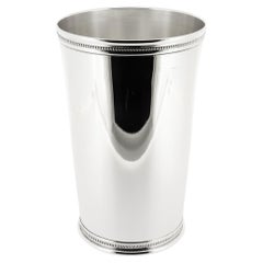 Grand modèle Tiffany & Co. Gobelet ou coupe à cocktail en argent Sterling