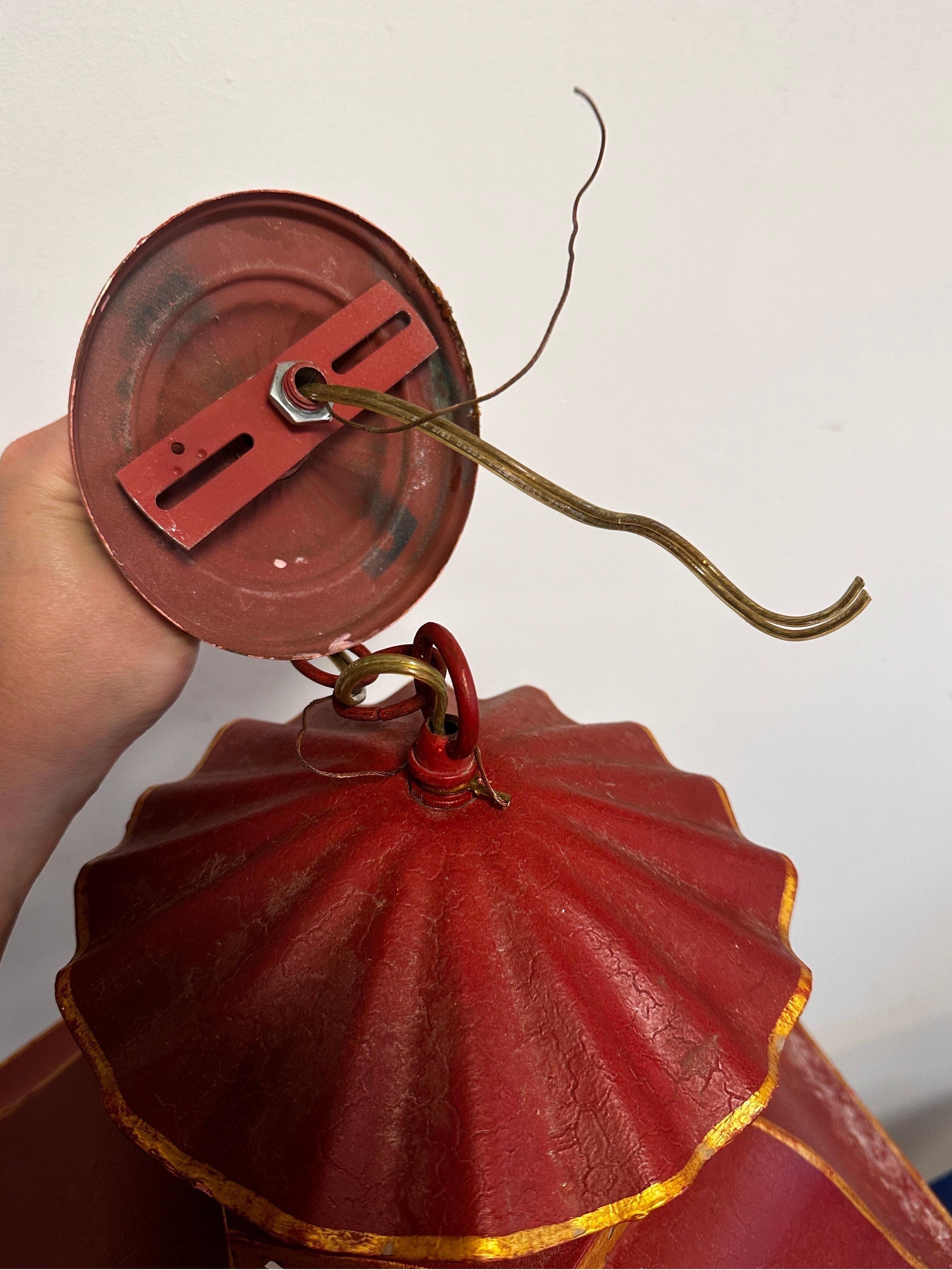 Large Vintage tole Pagoda hanging lantern ceiling fixture In Excellent Condition In Farmingdale, NJ