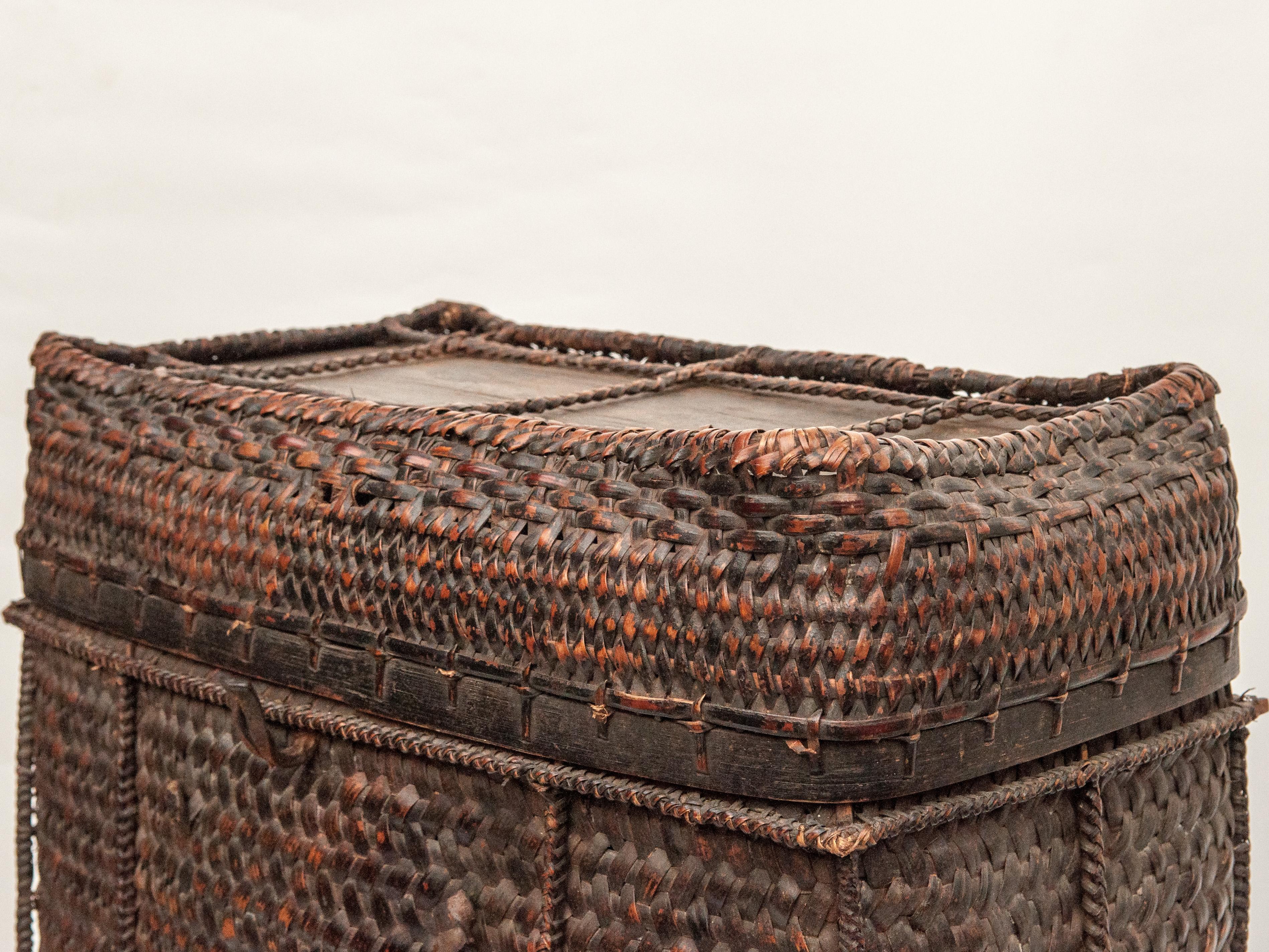 Bhutanese Large Vintage Tribal Storage Basket with Lid from Bhutan, Mid-Late 20th Century