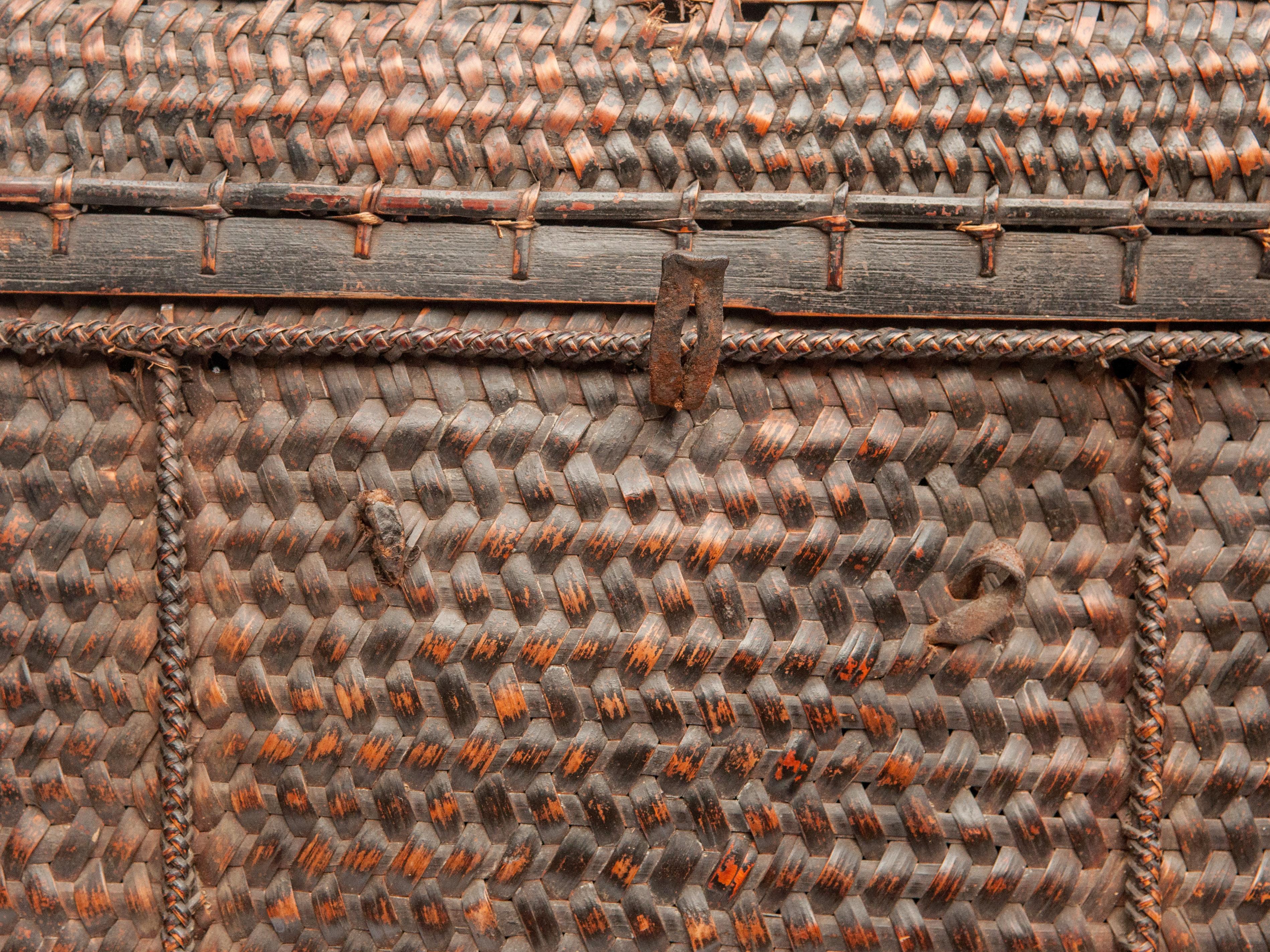 Mid-20th Century Large Vintage Tribal Storage Basket with Lid from Bhutan, Mid-Late 20th Century