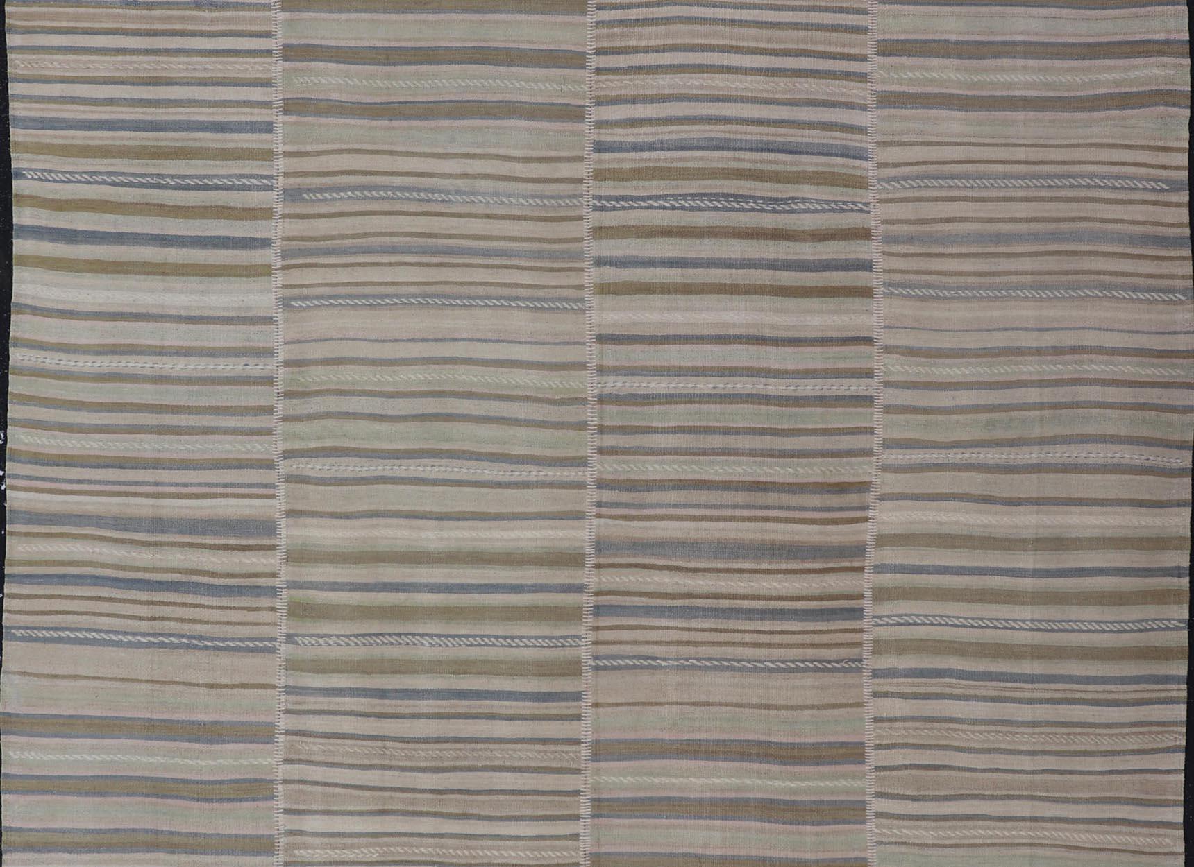 Laine Grand tapis turc vintage Kilim à rayures pastel 9'0 x 12'9 en vente