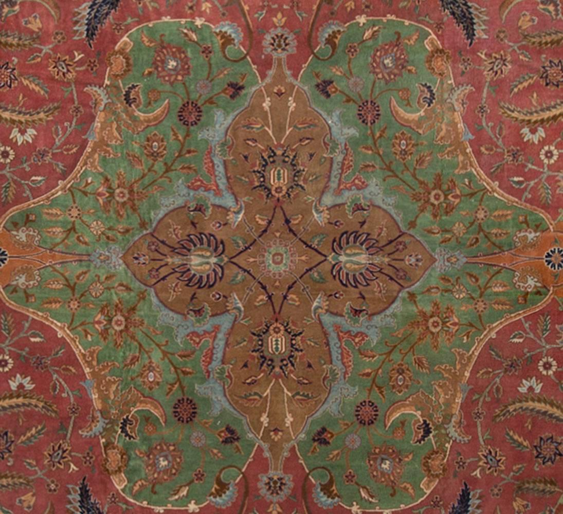 Wool Large Vintage Turkish Sivas Rug circa 1940 11'8 x 17'7 For Sale