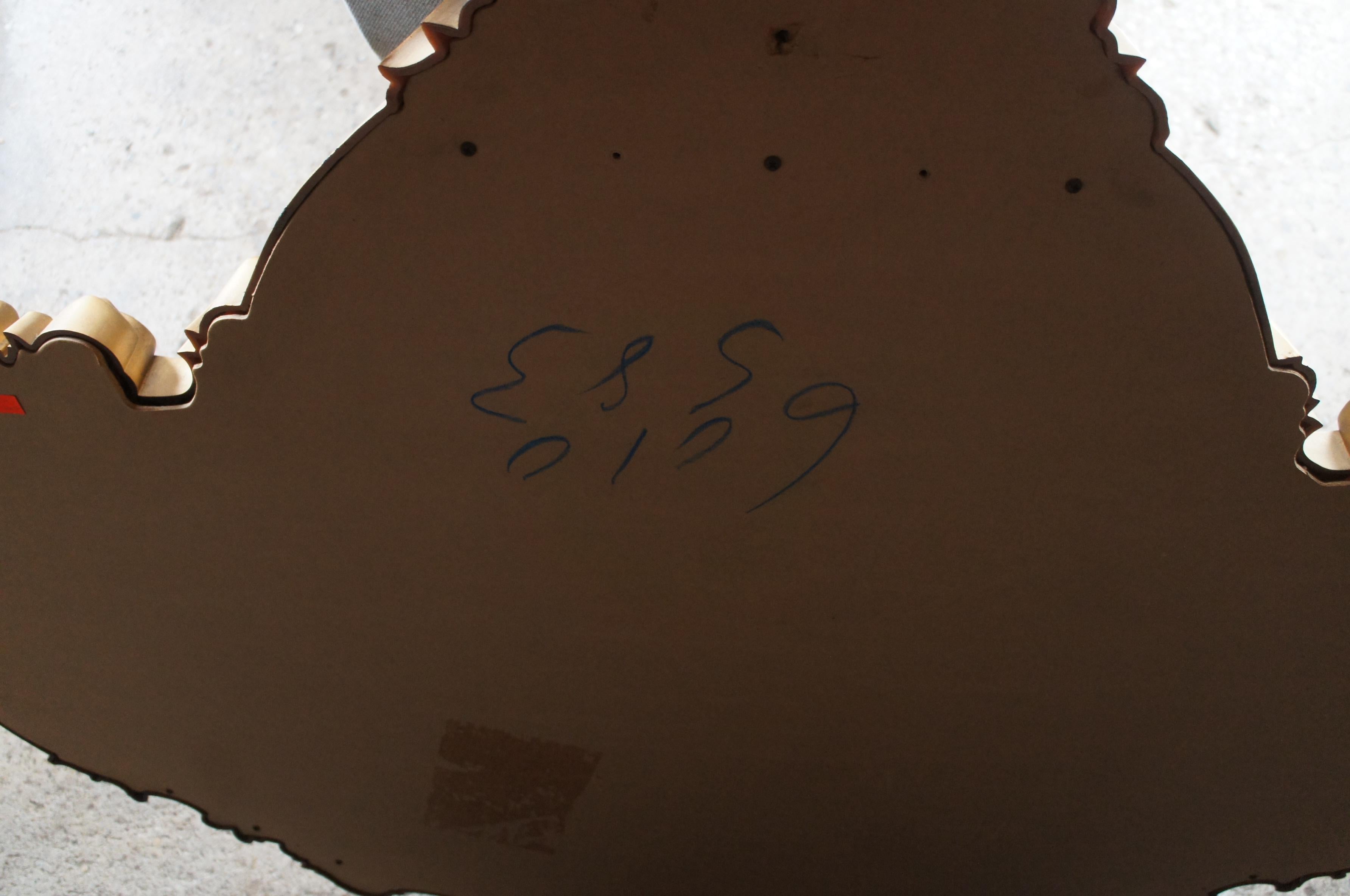 Grande specchio da parete vintage Turner Mfg in stile barocco rococò smerlato da 57