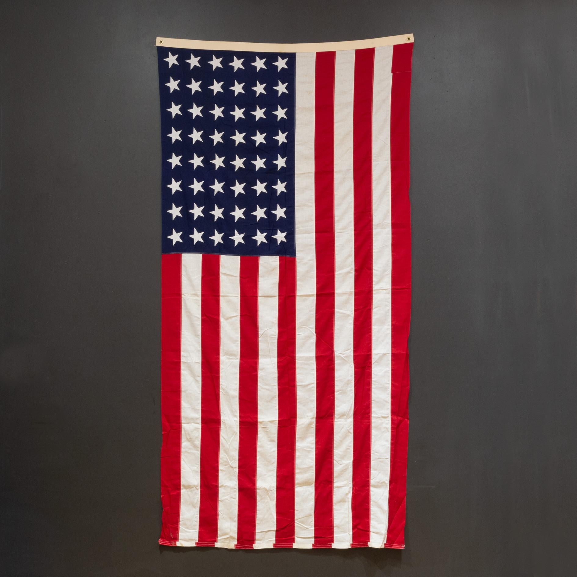 20ième siècle Grand drapeau américain Valley Forge avec 48 étoiles, vers 1940-1950, expédition gratuite en vente