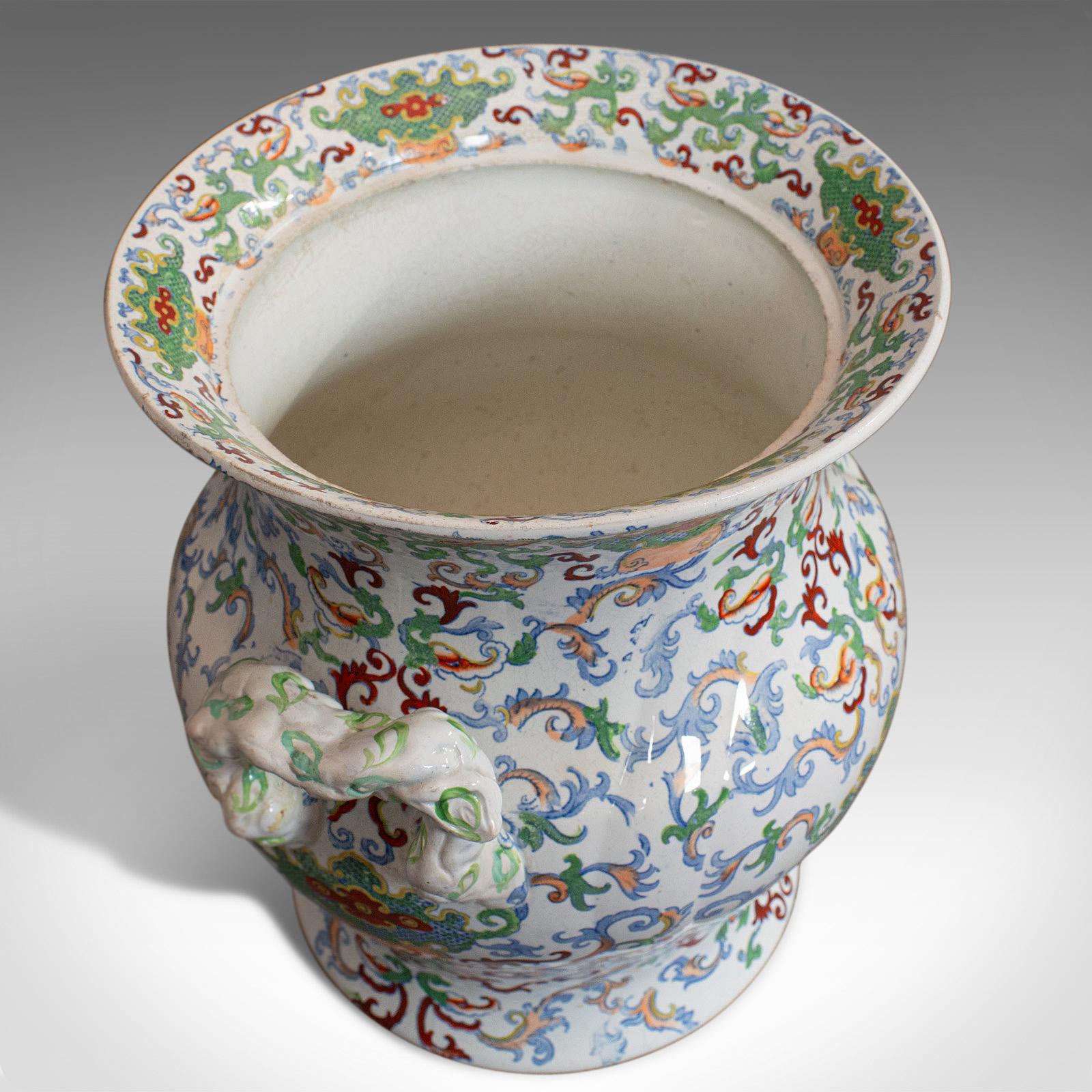 Large Vintage Vase, Oriental, Ironstone, Decorative, Pot, Centrepiece In Good Condition In Hele, Devon, GB