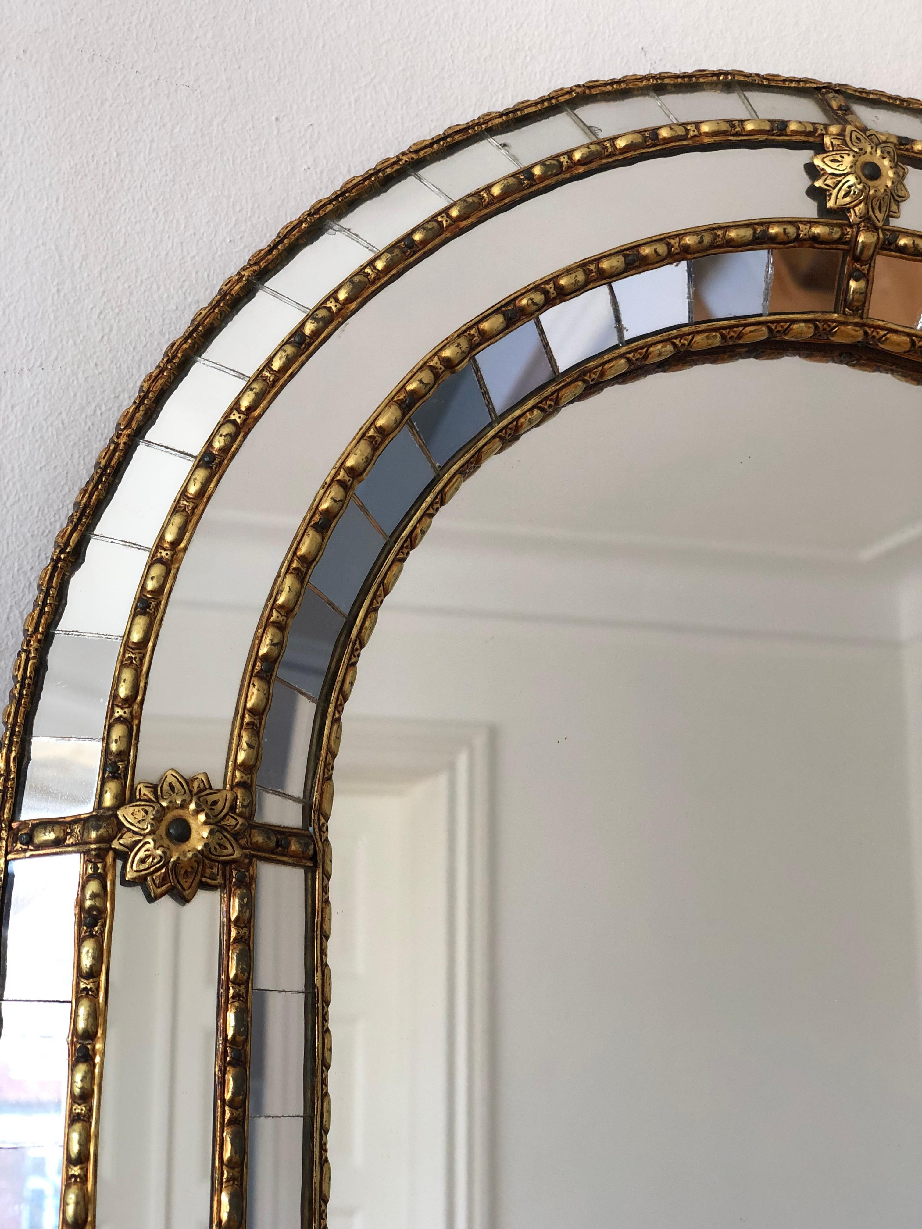 Large Vintage Venetian Full Length Mirror Hollywood Regency in Gold Spain 1980s (Messing) im Angebot