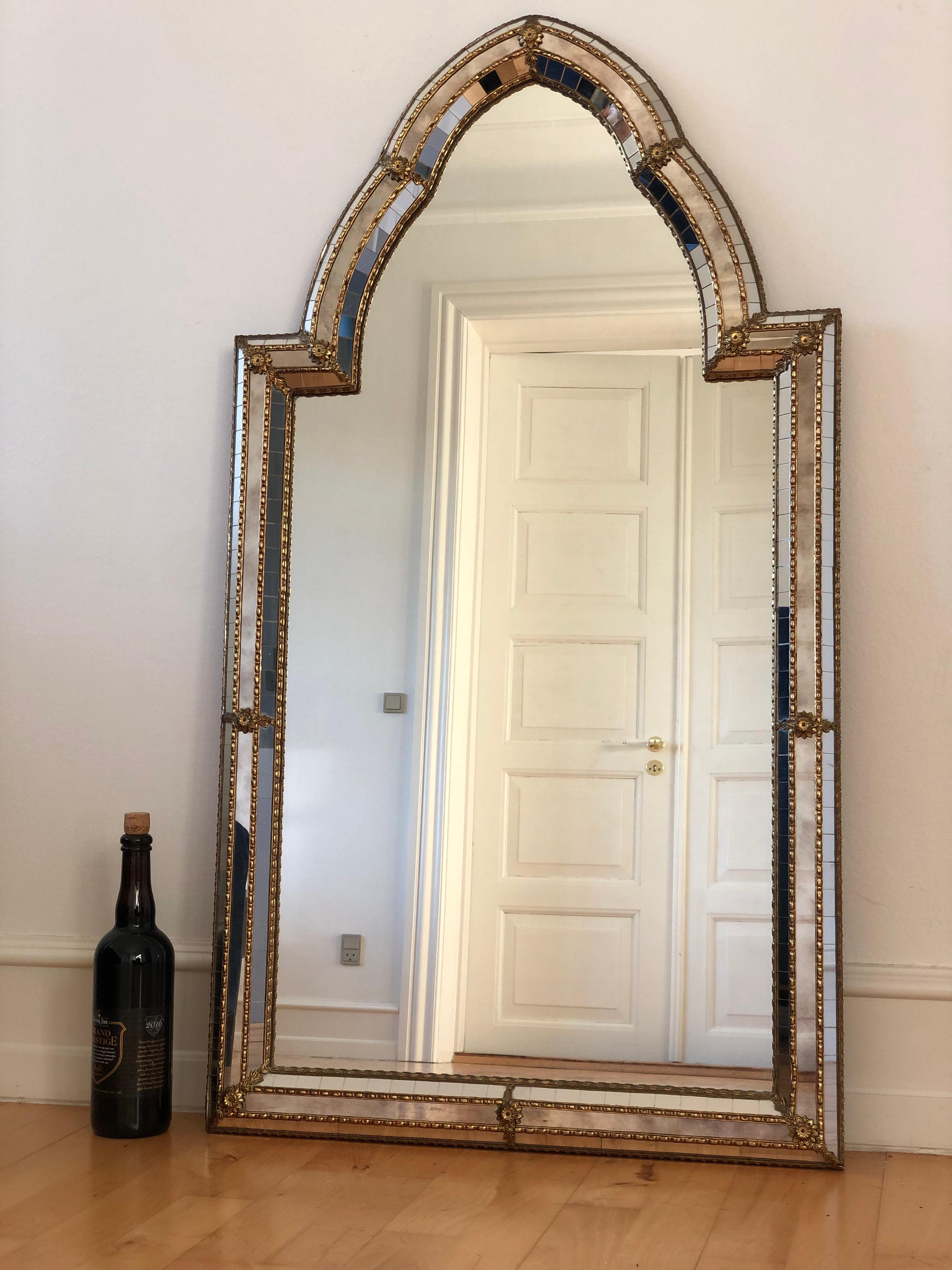 Fin du 20e siècle Grand miroir vénitien Hollywood Regency en or Espagne 1987 en vente