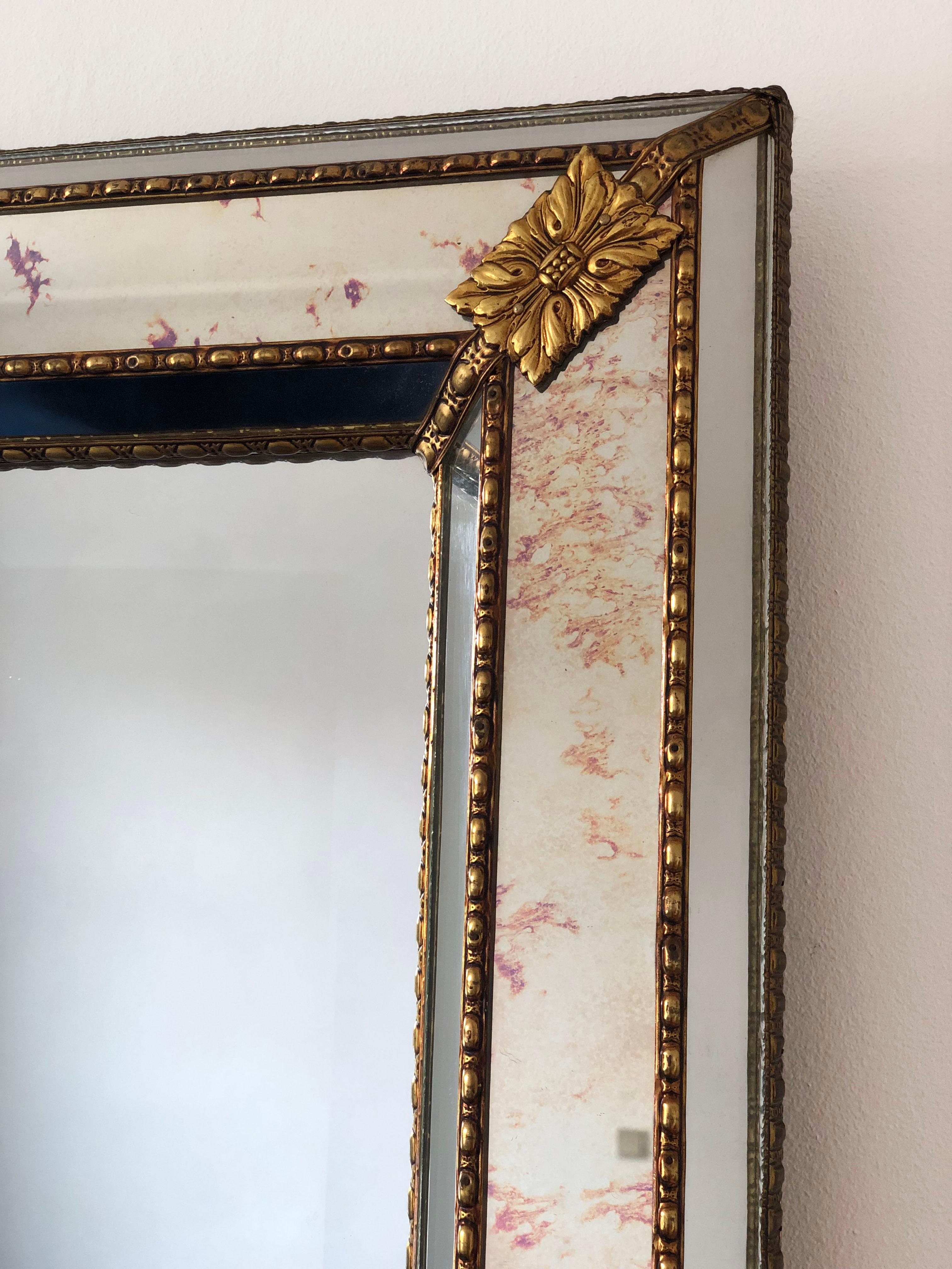 Large Vintage Venetian Mirror Hollywood Regency in Gold Spain 1990s (Spanisch) im Angebot