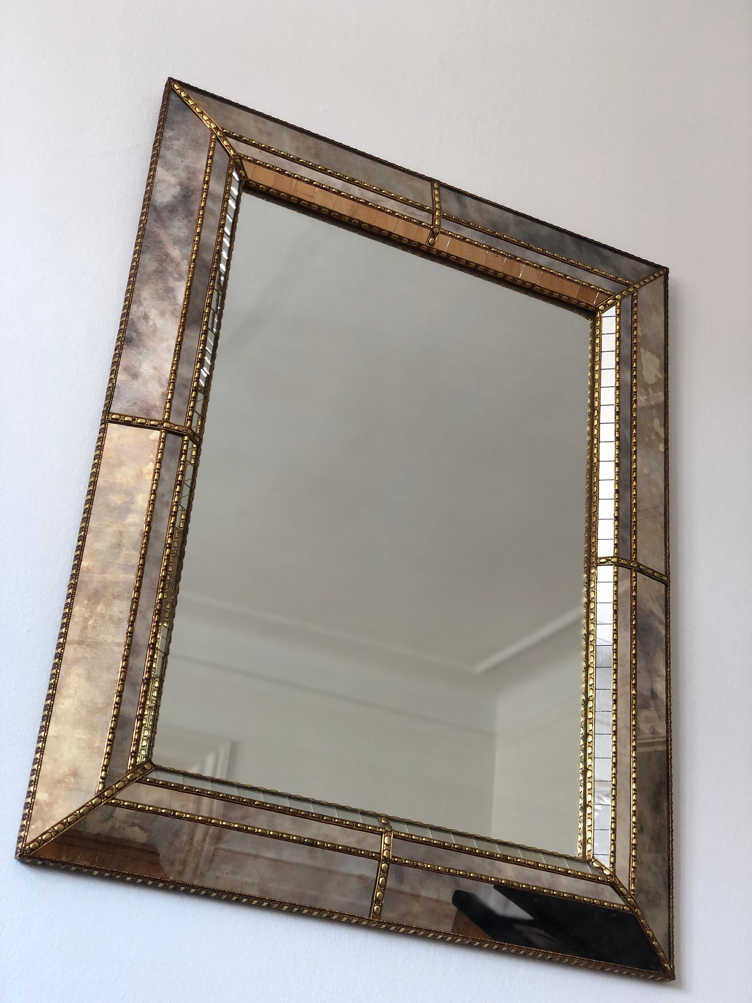 Ottone Grande specchio veneziano d'epoca Hollywood Regency in oro Spagna anni '90 in vendita