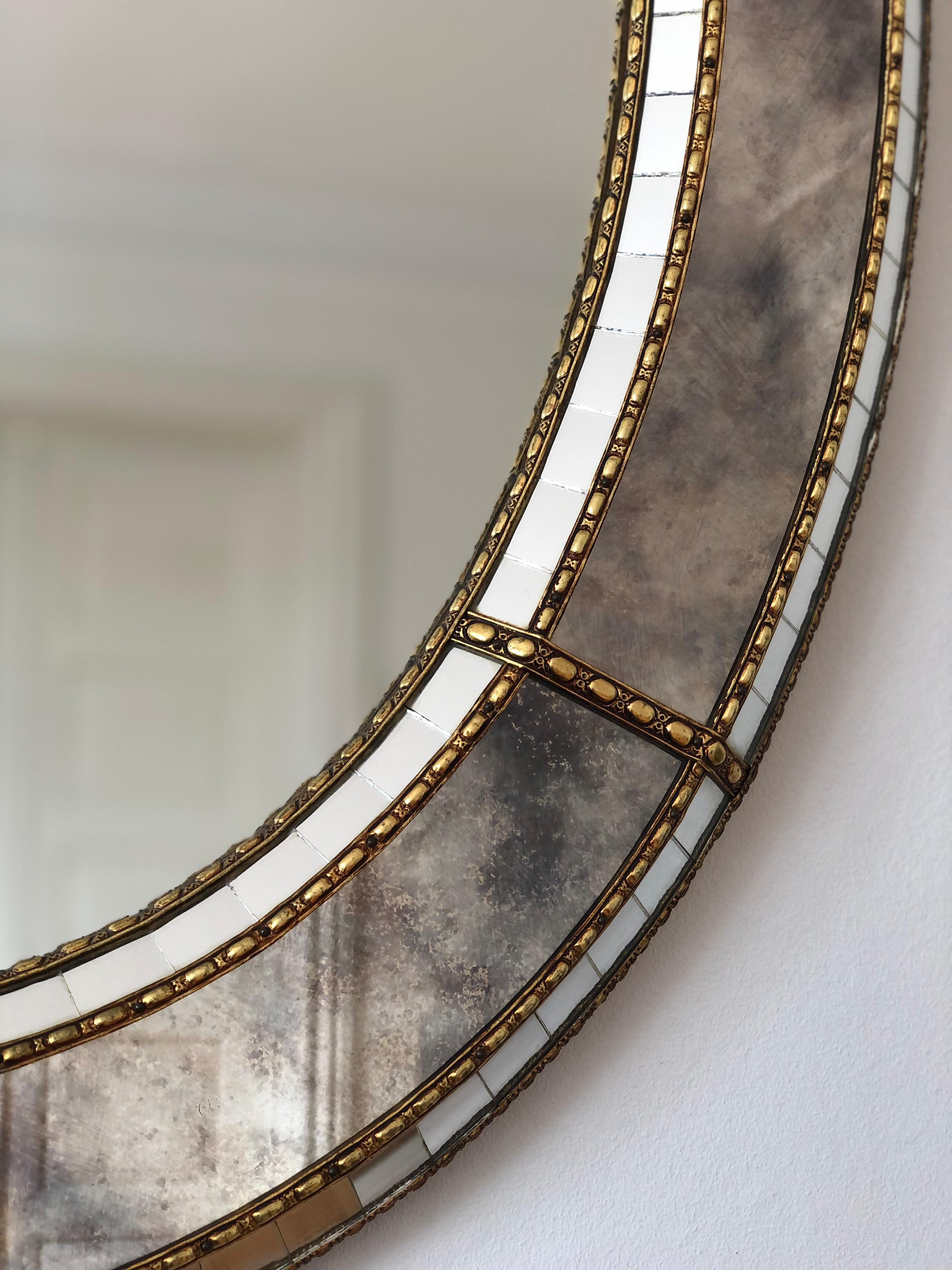 Large Vintage Venetian Oval Mirror Hollywood Regency in Gold Spain 1990s im Zustand „Gut“ im Angebot in Sakskøbing, DK