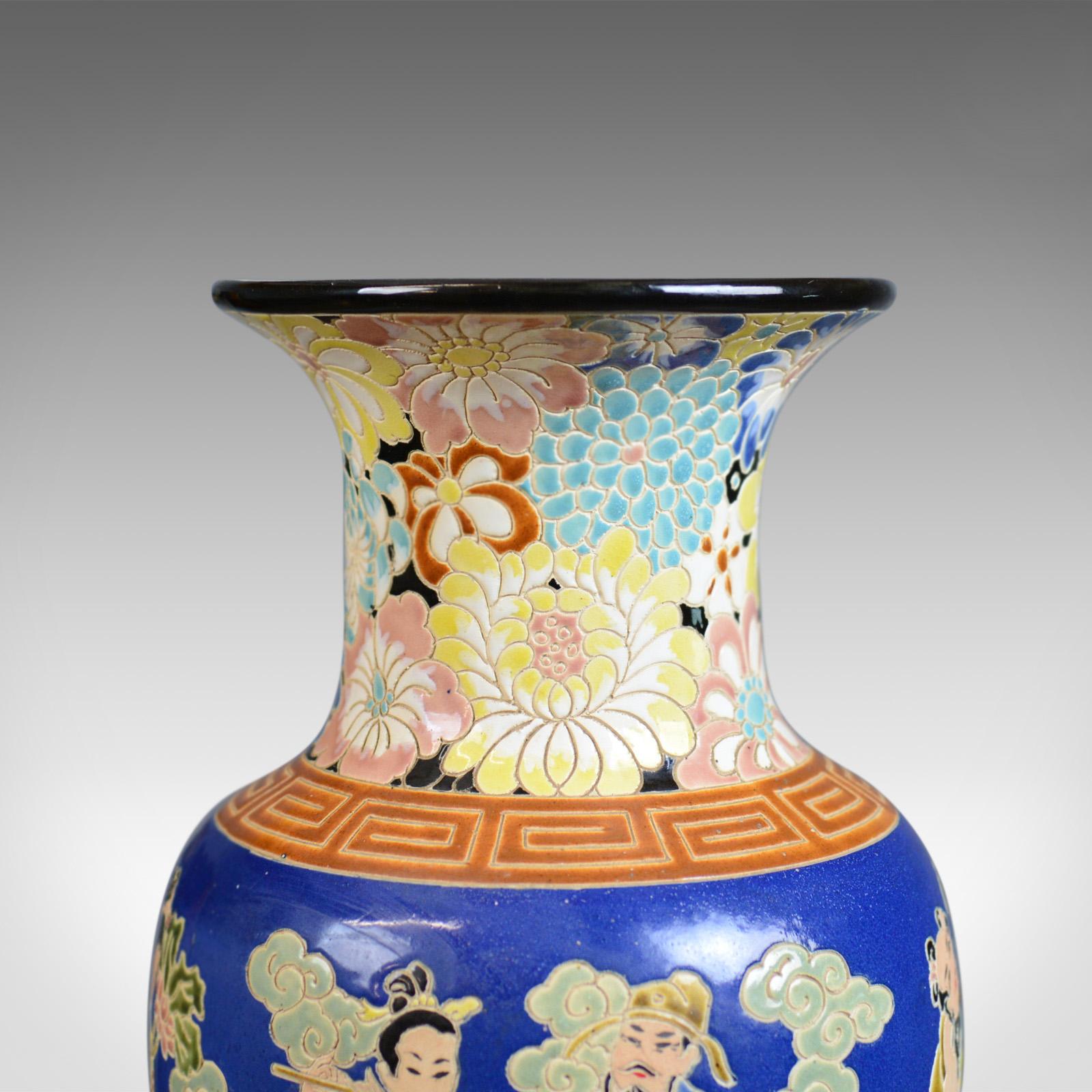 This is a large vintage Vietnamese baluster vase, a highly decorated oriental ceramic vase with a flared neck, dating to the mid-late 20th century.

Of Classic form and in good proportion
Of quality craftsmanship, free from damage
No makers mark