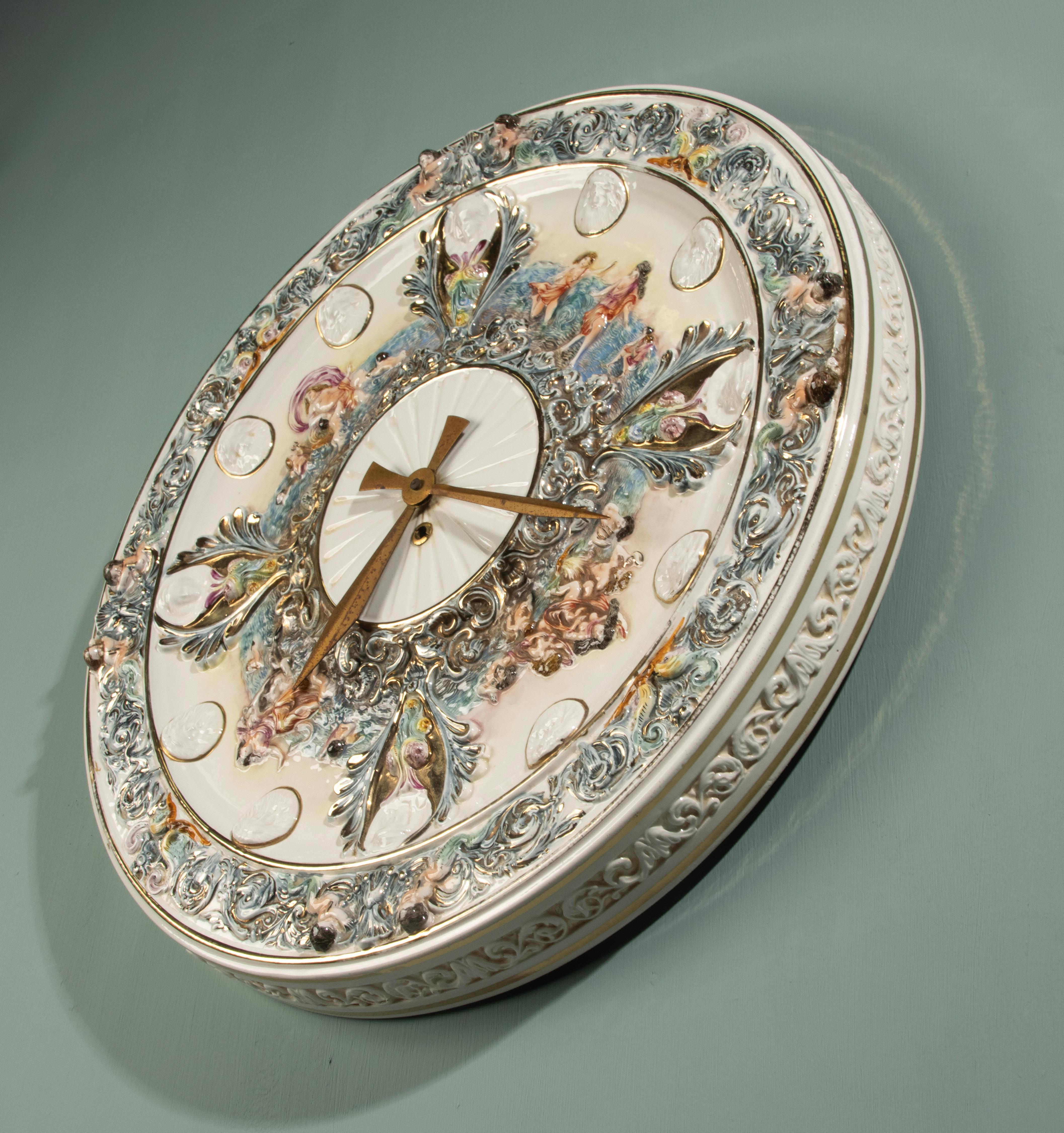 Großer Jahrgang  Wanduhr - Capodimonte - Keramik - Barockstil im Angebot 6