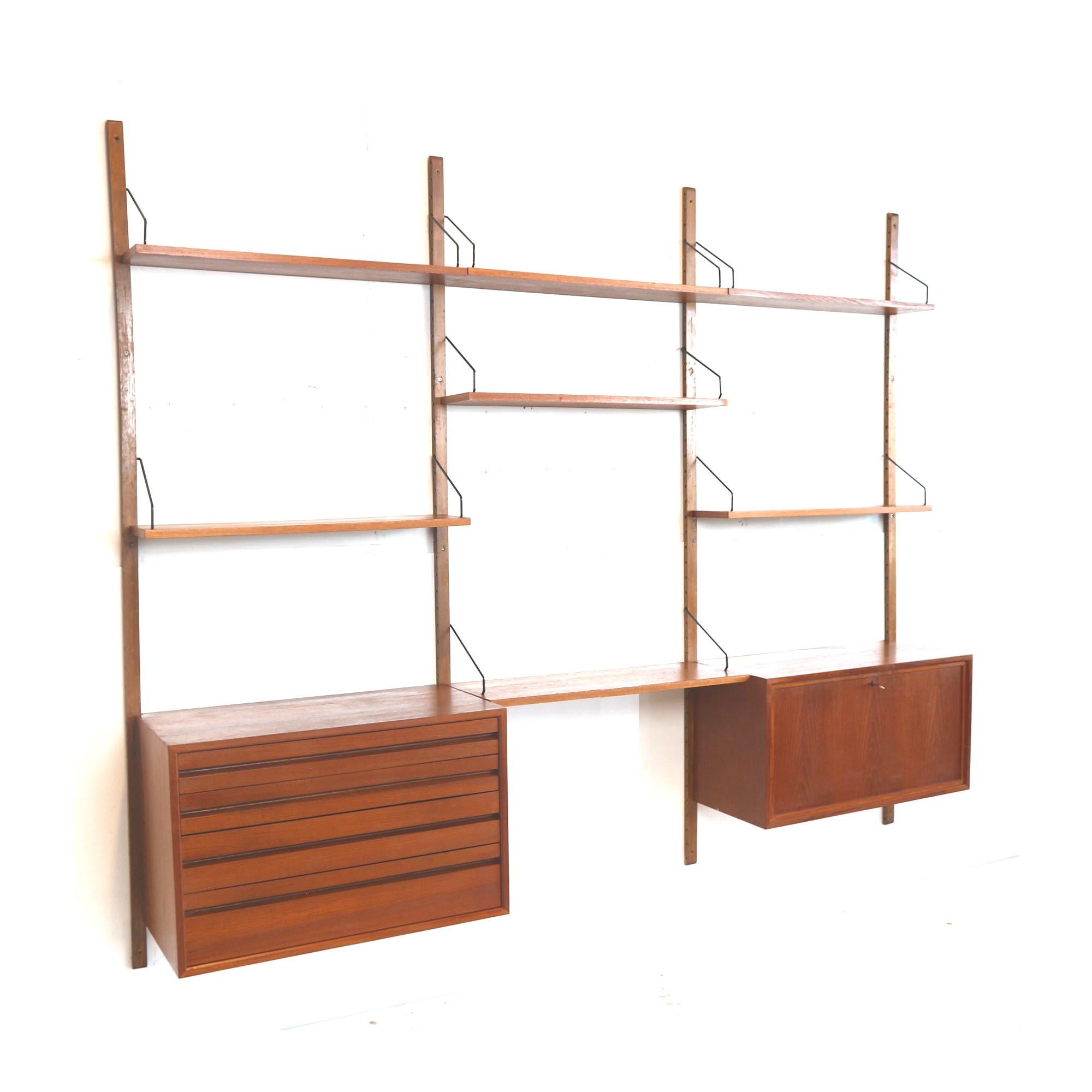Mid-20th Century Large vintage wall system by Poul Cadovius made in the 1960s For Sale