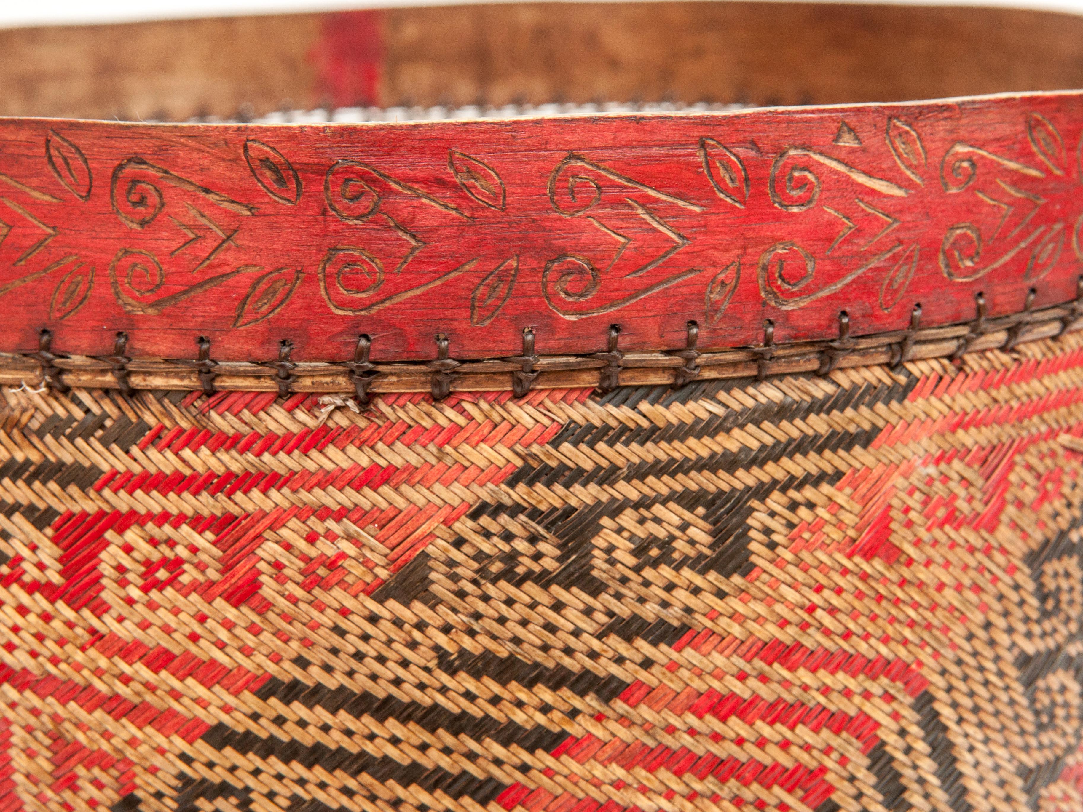 Large Vintage Wedding Basket. Woven Design, Iban of Borneo, Late 20th Century 1