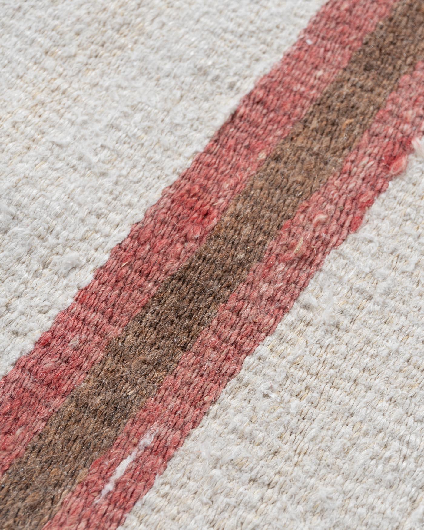 Großer weißer türkischer Vintage-Kilim-Flachgewebe-Teppich Läufer 14' x 26' im Angebot 1