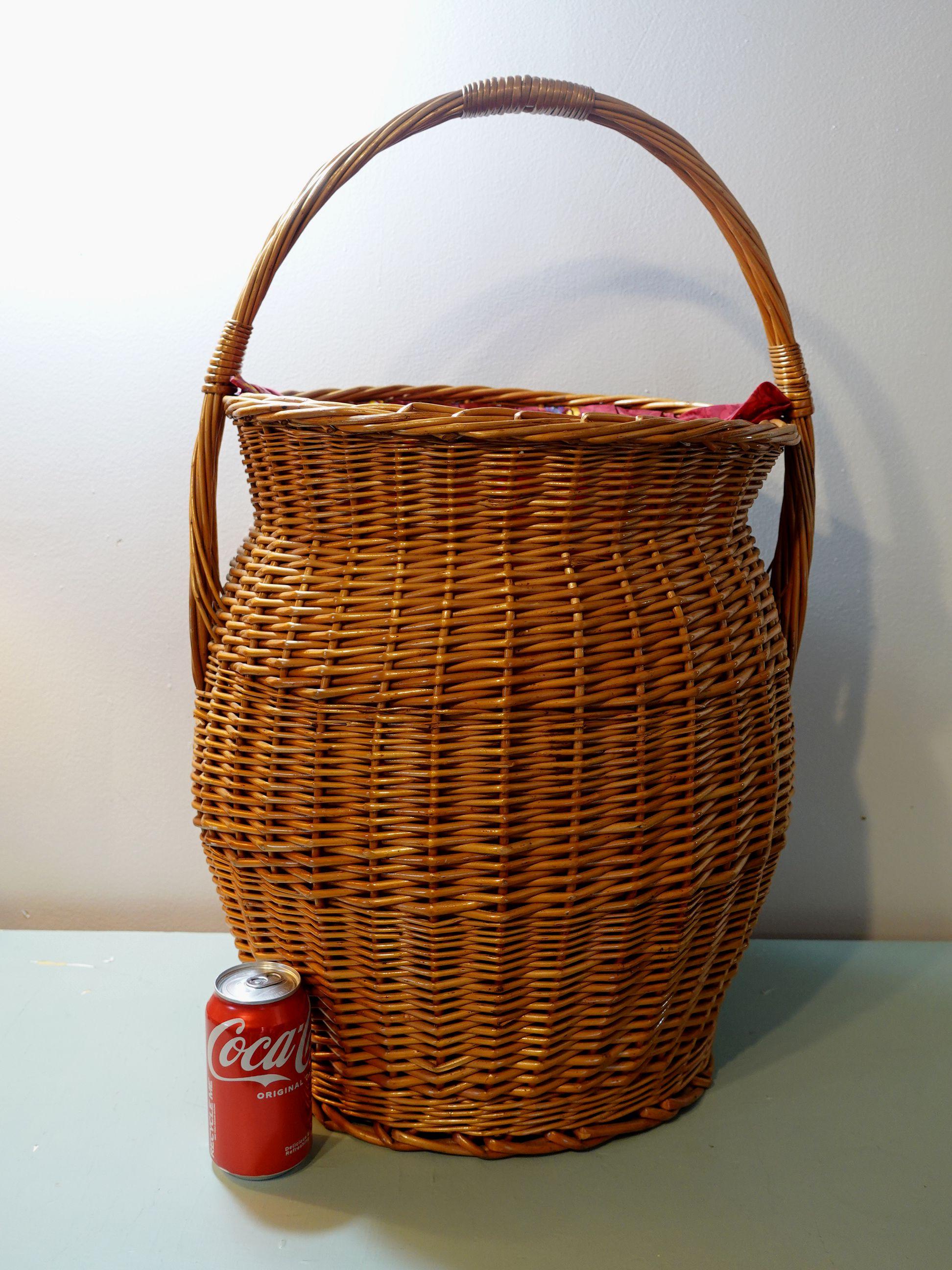 Large Vintage Wicker, Fabric Lined Basket/Hamper For Sale 5