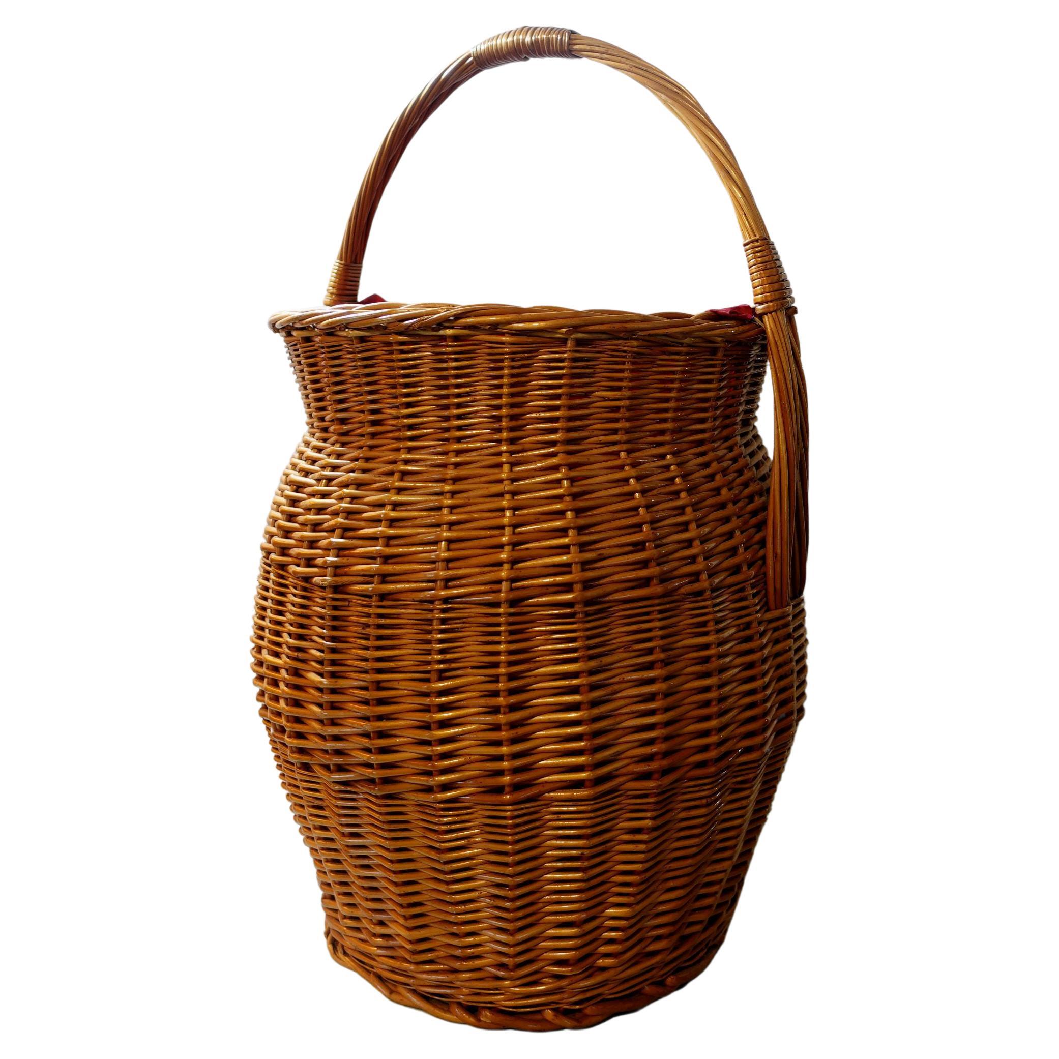Large Vintage Wicker, Fabric Lined Basket/Hamper