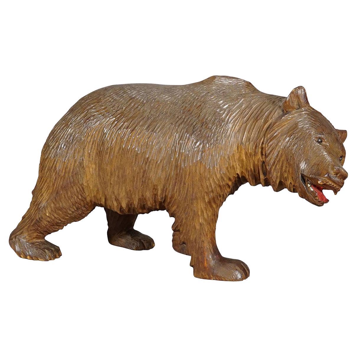 Large Vintage Wooden Strolling Bear Handcarved in Brienz Ca. 1930s For Sale