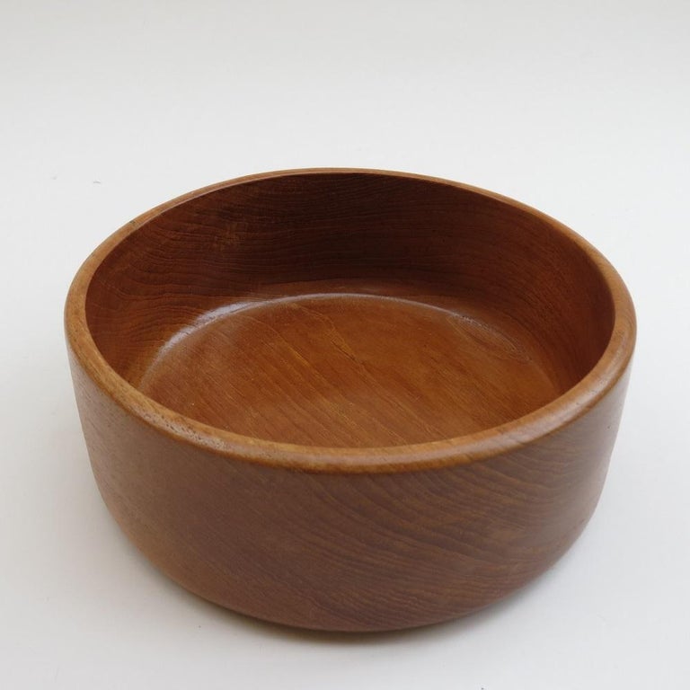Large Vintage Wooden Teak Bowl by Peter John, 1970s In Good Condition For Sale In Stow on the Wold, GB