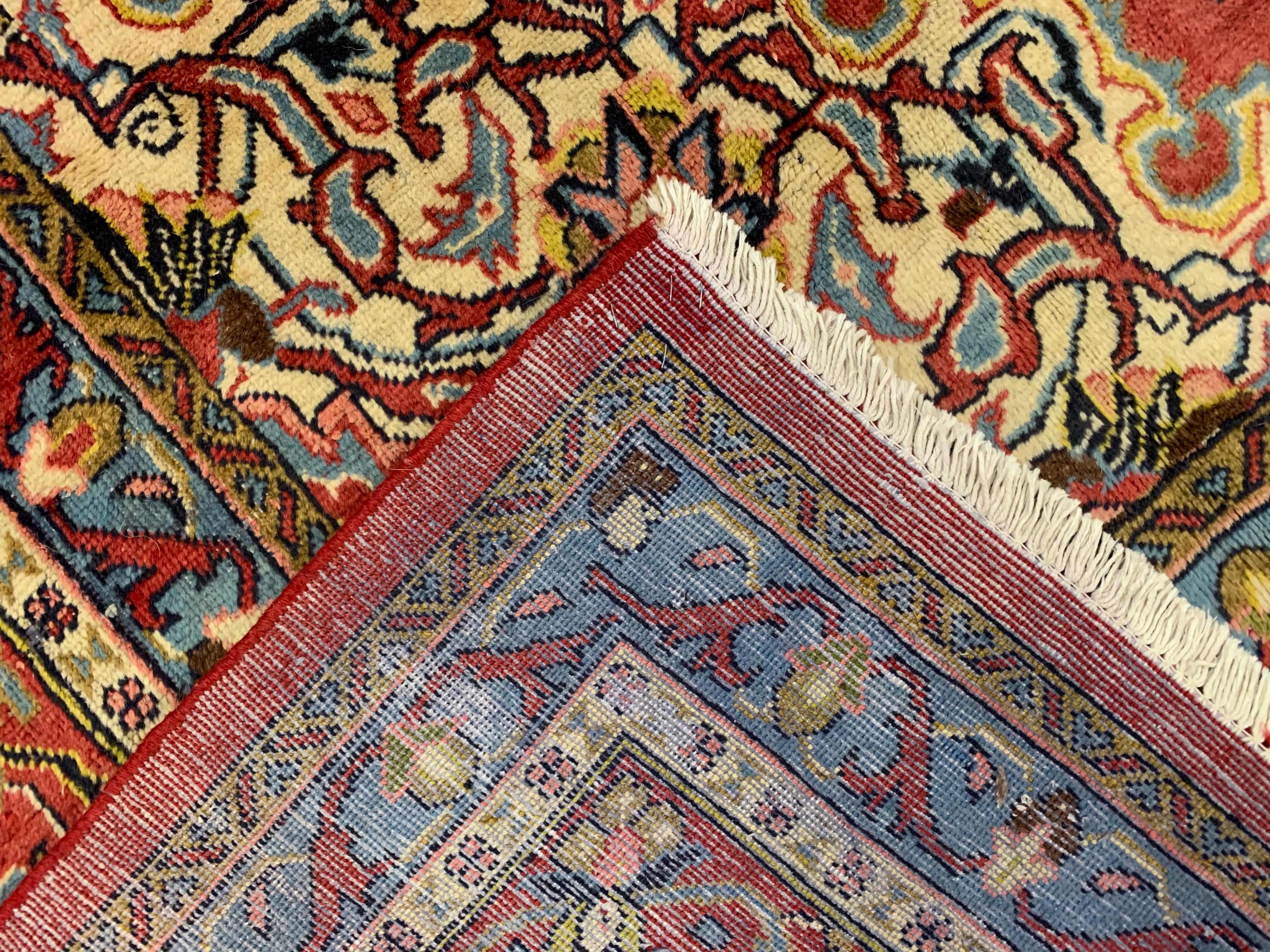 Großer handgewebter traditioneller roter Teppich aus Wolle im Vintage-Stil (Aserbaidschanisch) im Angebot