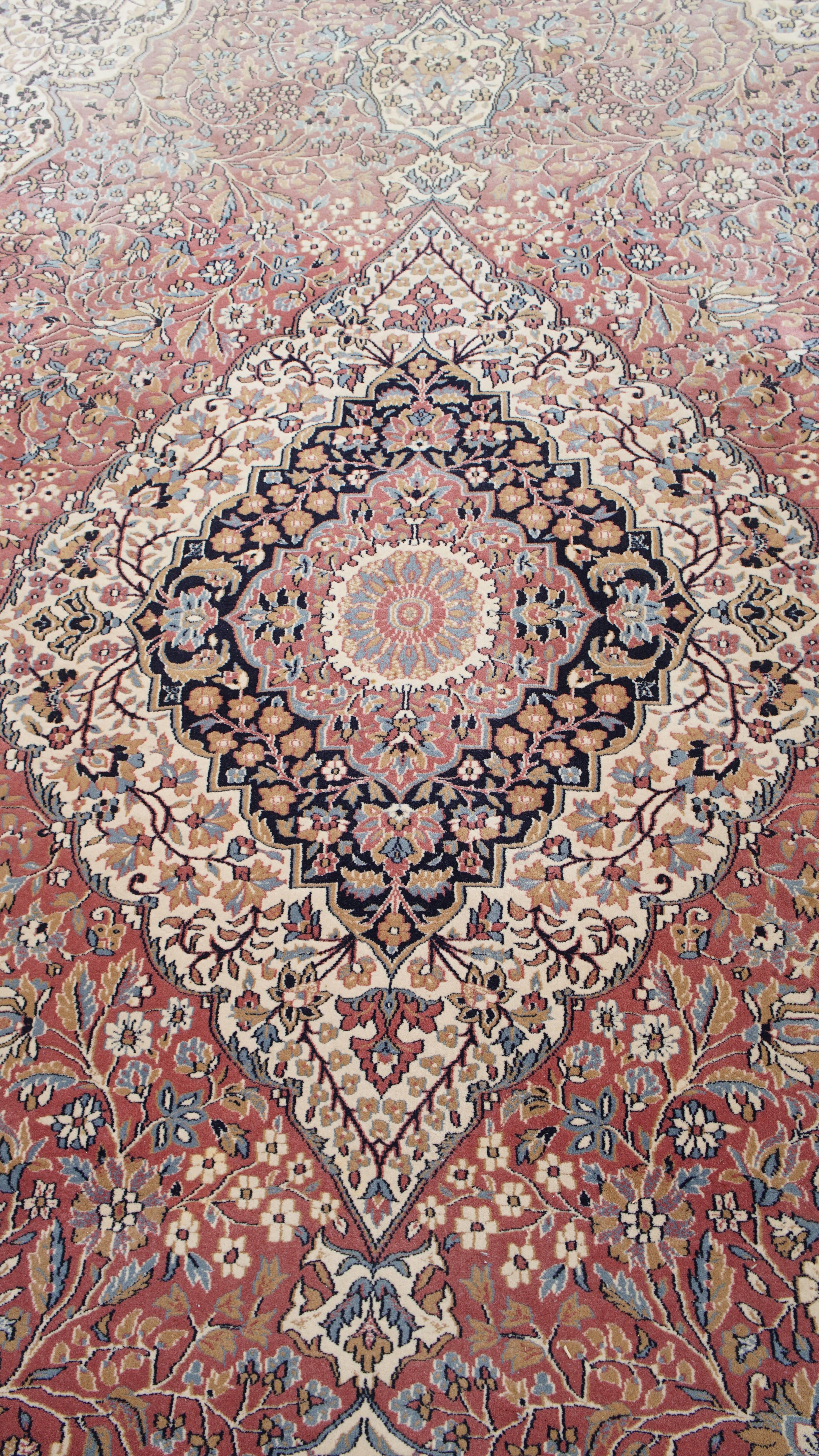 Großer Vintage-Wollteppich - 350x250cm (Klassisch-römisch) im Angebot