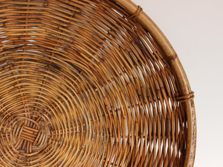 Large Vintage Woven Wall Decorative Basket For Sale at 1stDibs