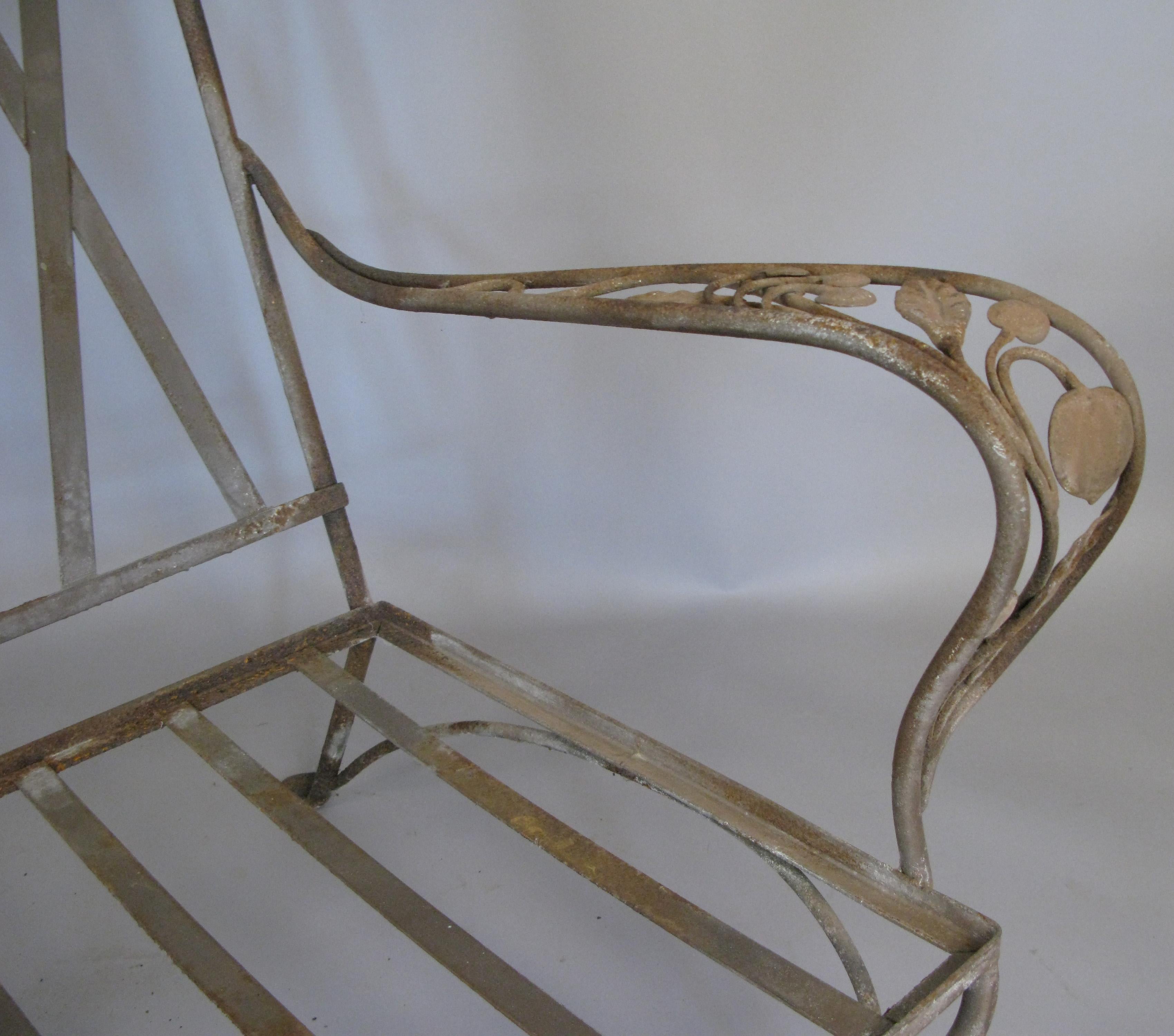 Large Vintage Wrought Iron Settee by Salterini In Good Condition In Hudson, NY